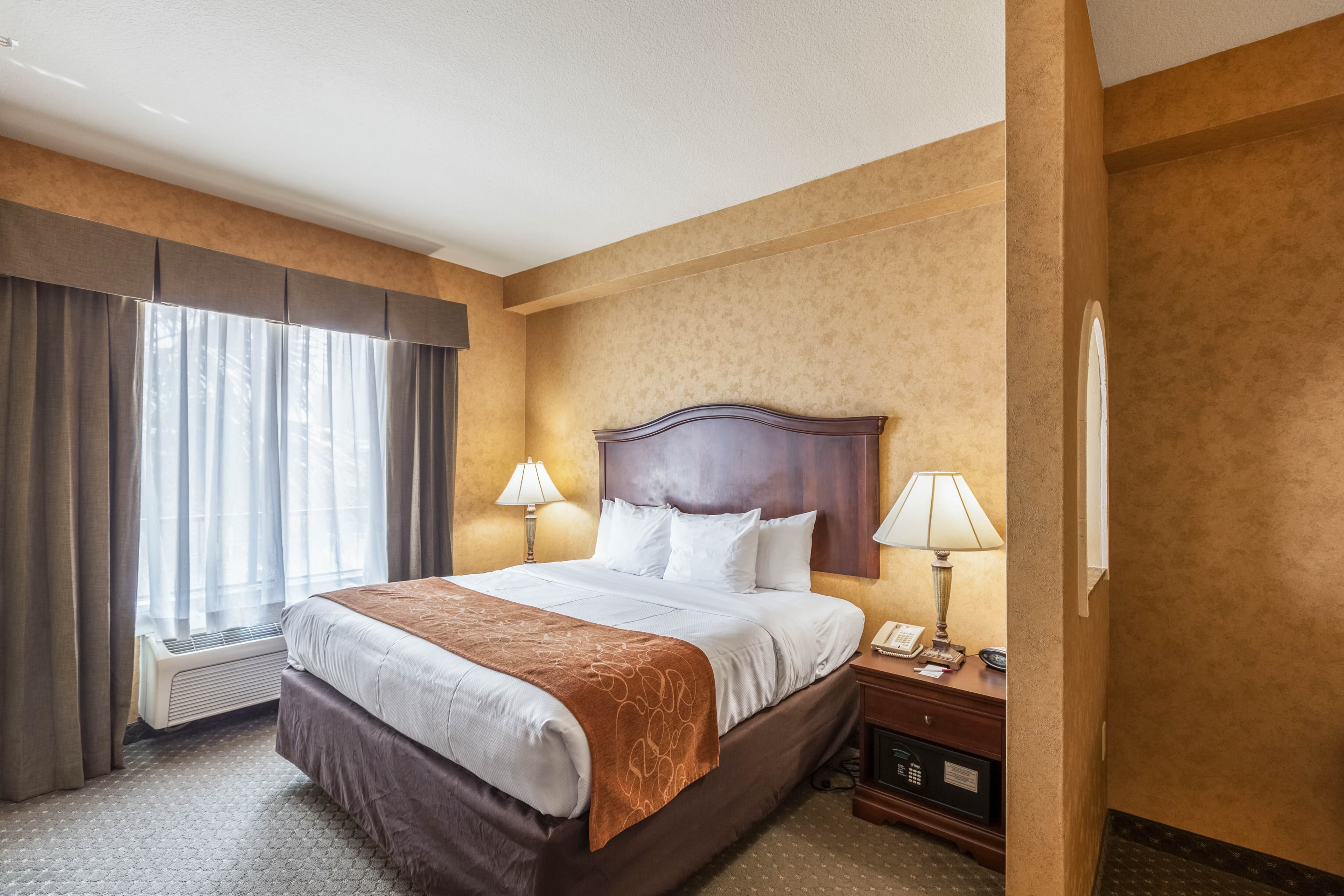 Comfort Suites Alamo/River walk — 10