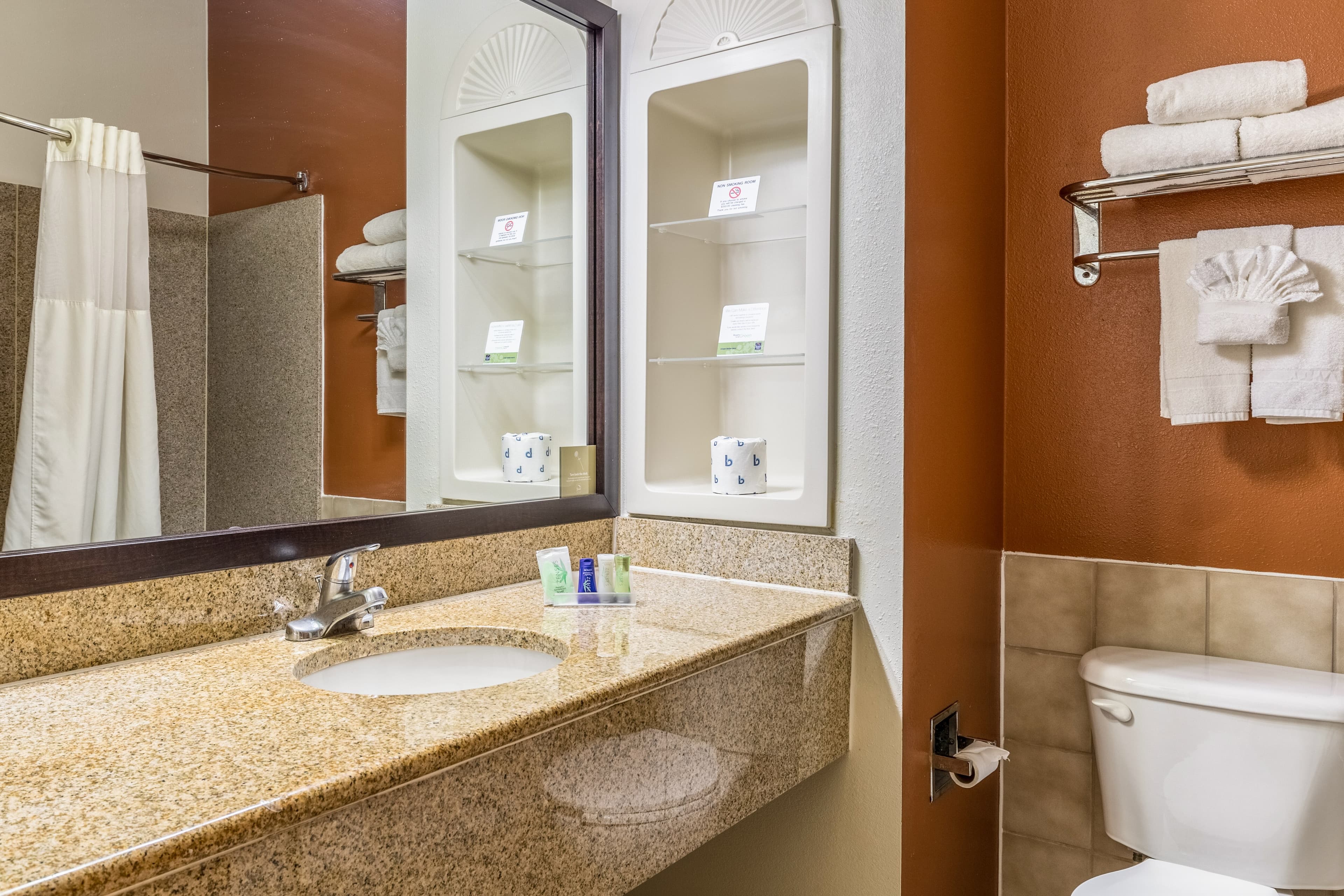 Sleep Inn & Suites Stafford - Sugarland — 11