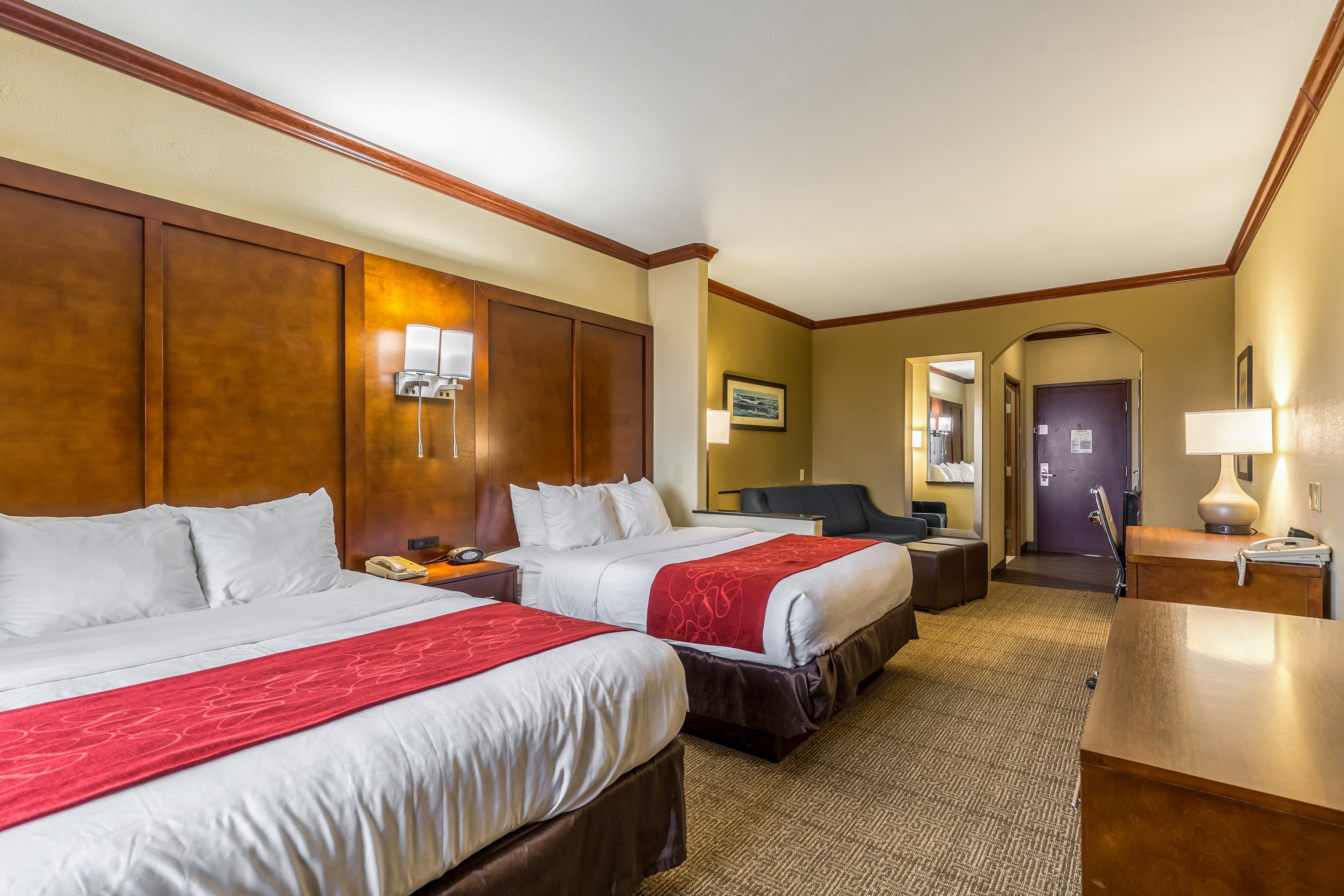 Comfort Suites Galveston Cruise Port Area - Beachside — 9