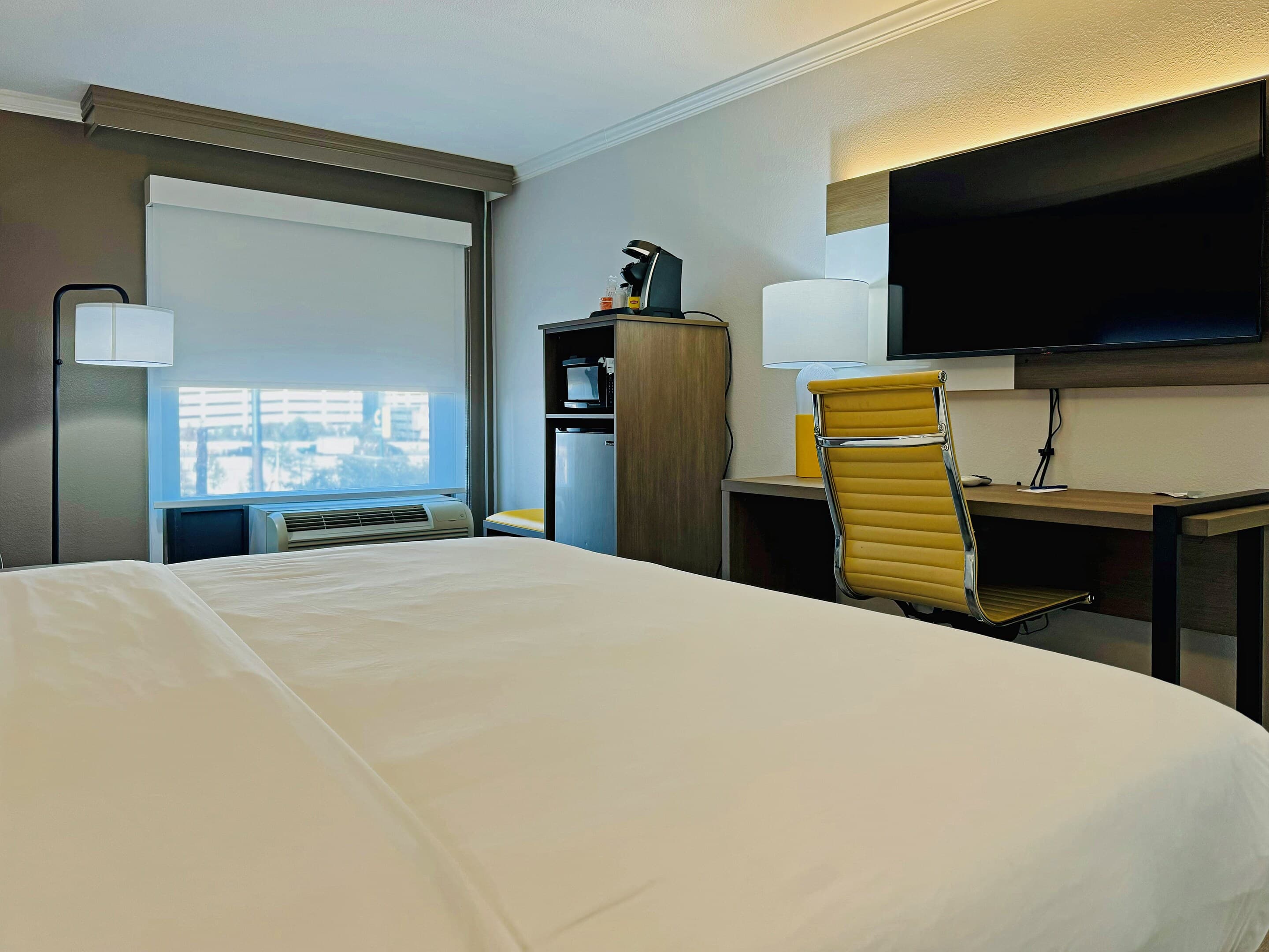Comfort Inn & Suites Houston I-10 West Energy Corridor - Image 3