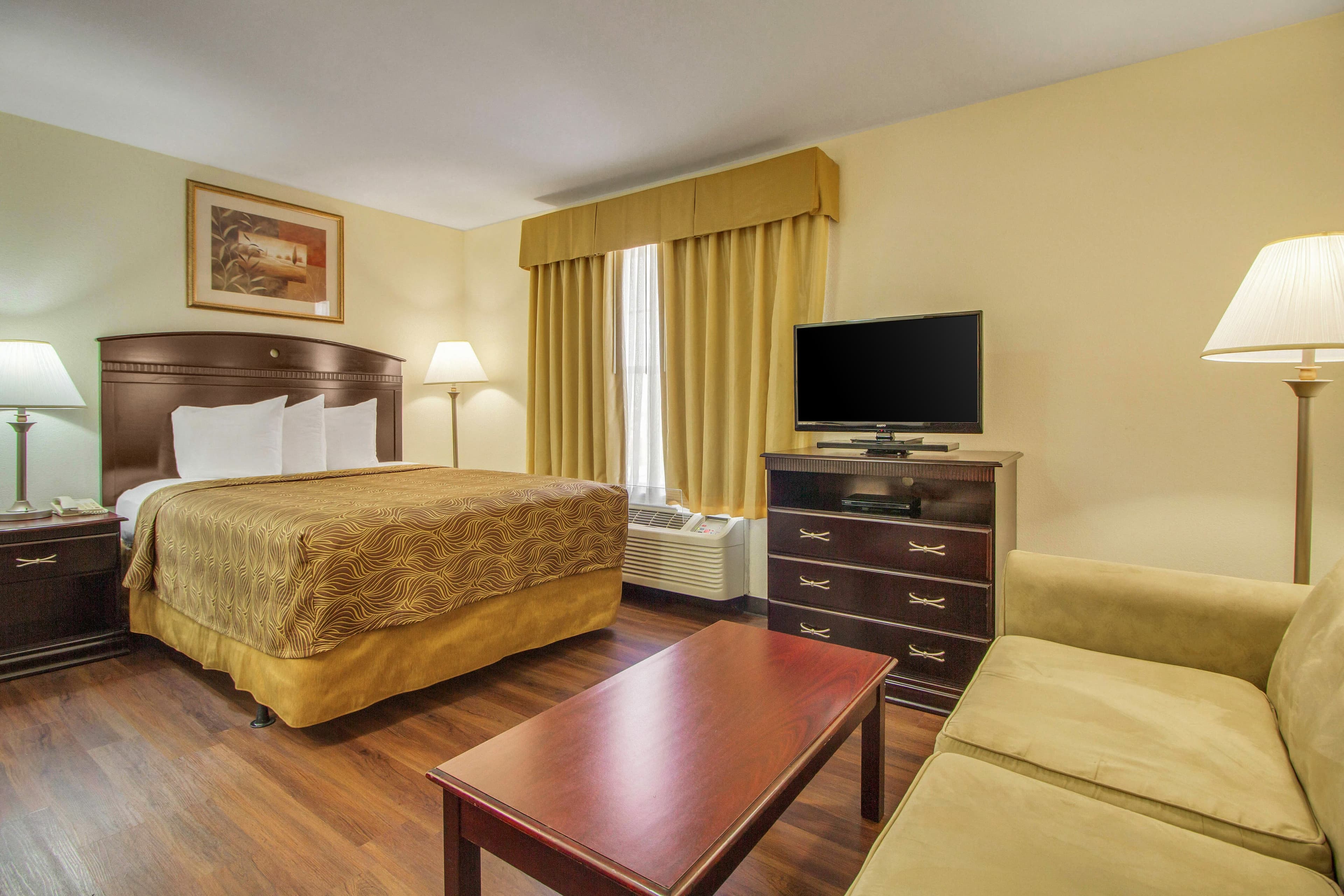 MainStay Suites Texas Medical Center/Reliant Park — 15