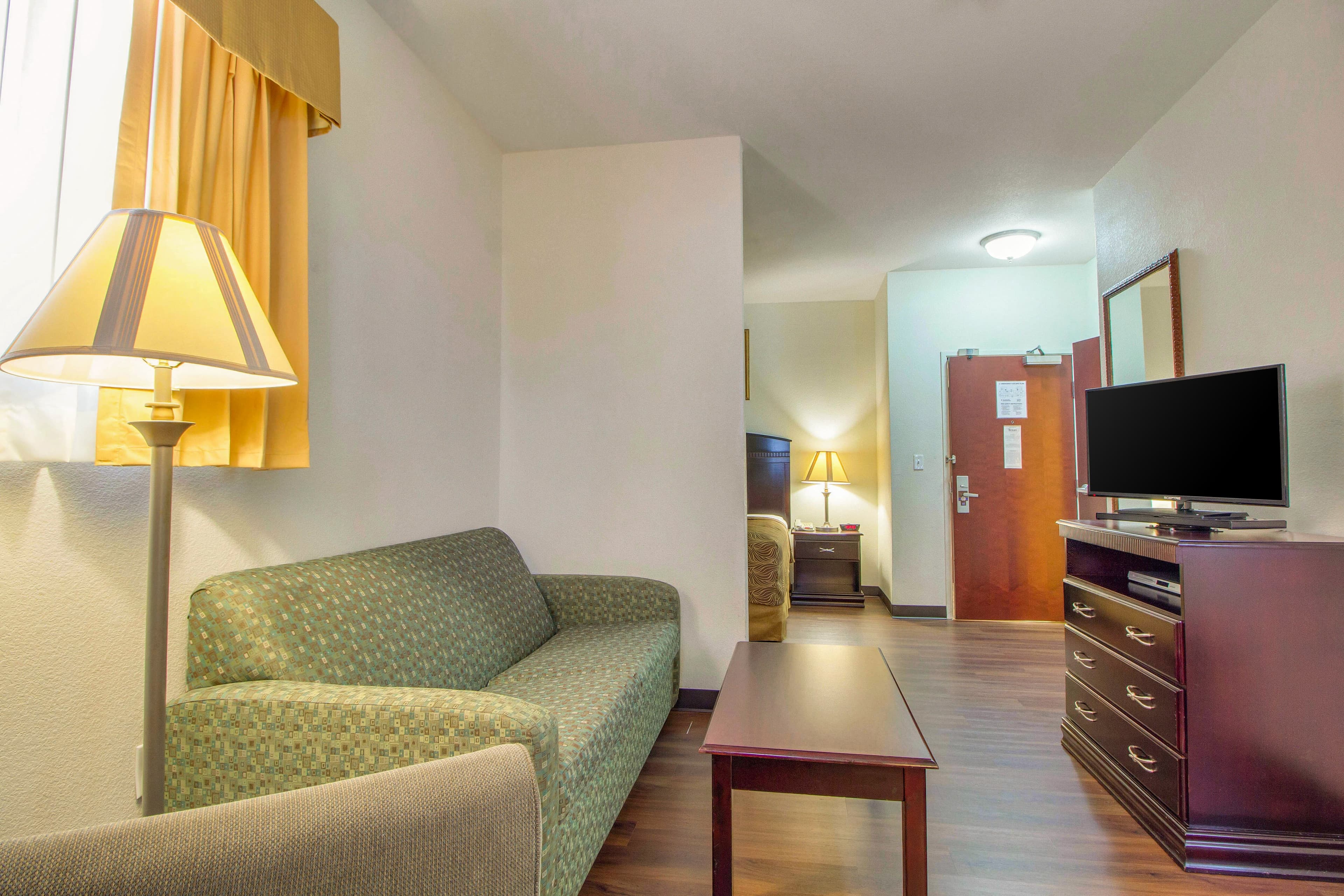 MainStay Suites Texas Medical Center/Reliant Park - Image 5