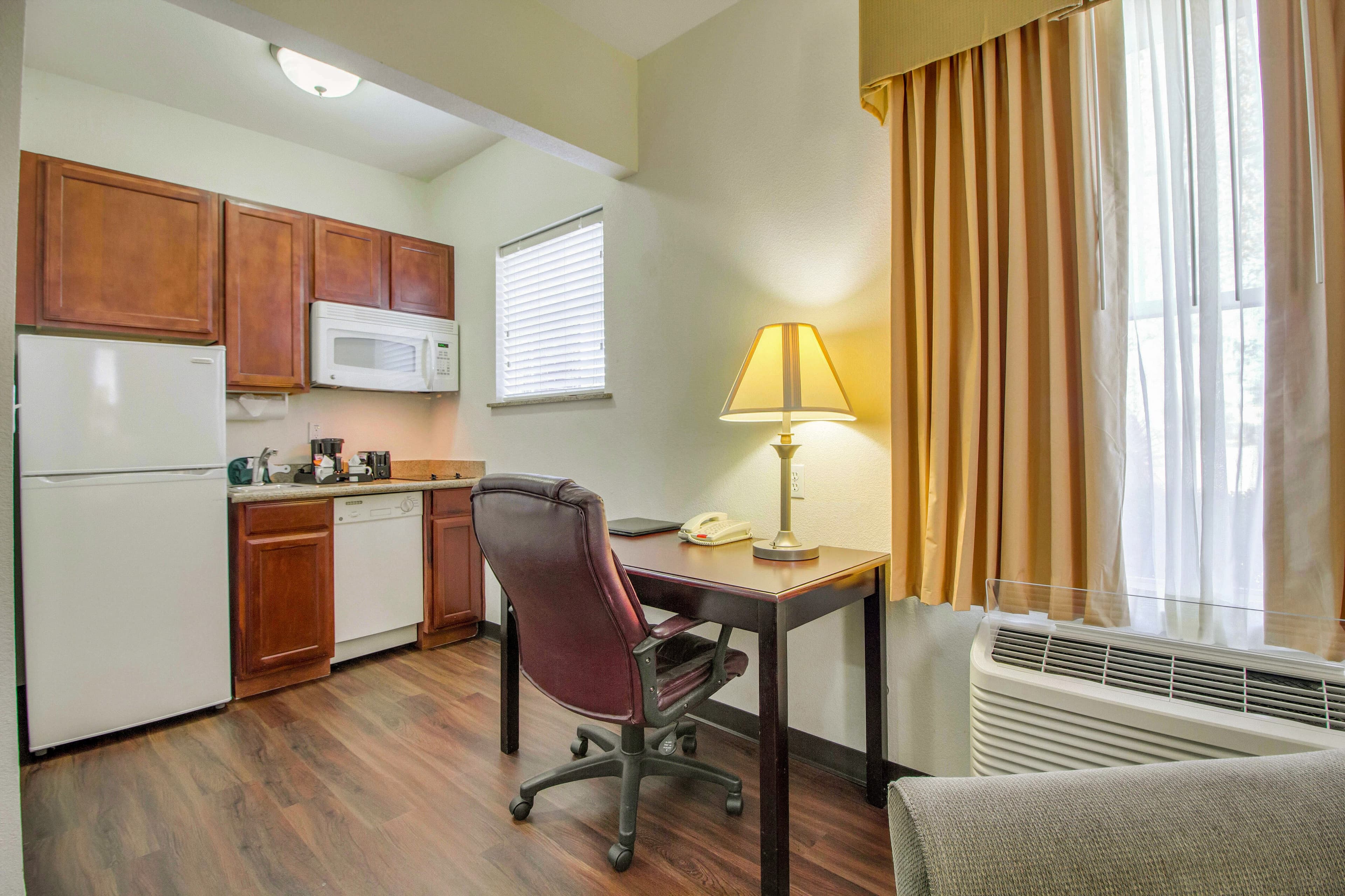 MainStay Suites Texas Medical Center/Reliant Park - Image 1