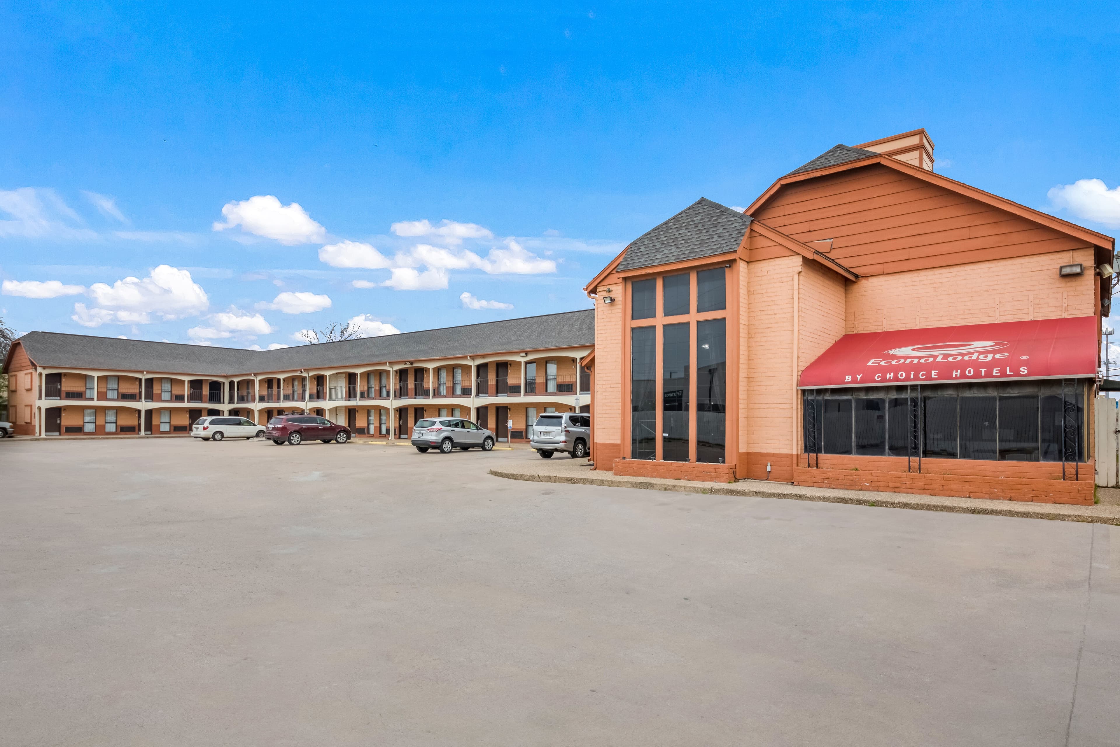 Econo Lodge Austin North near The Domain - Image 1