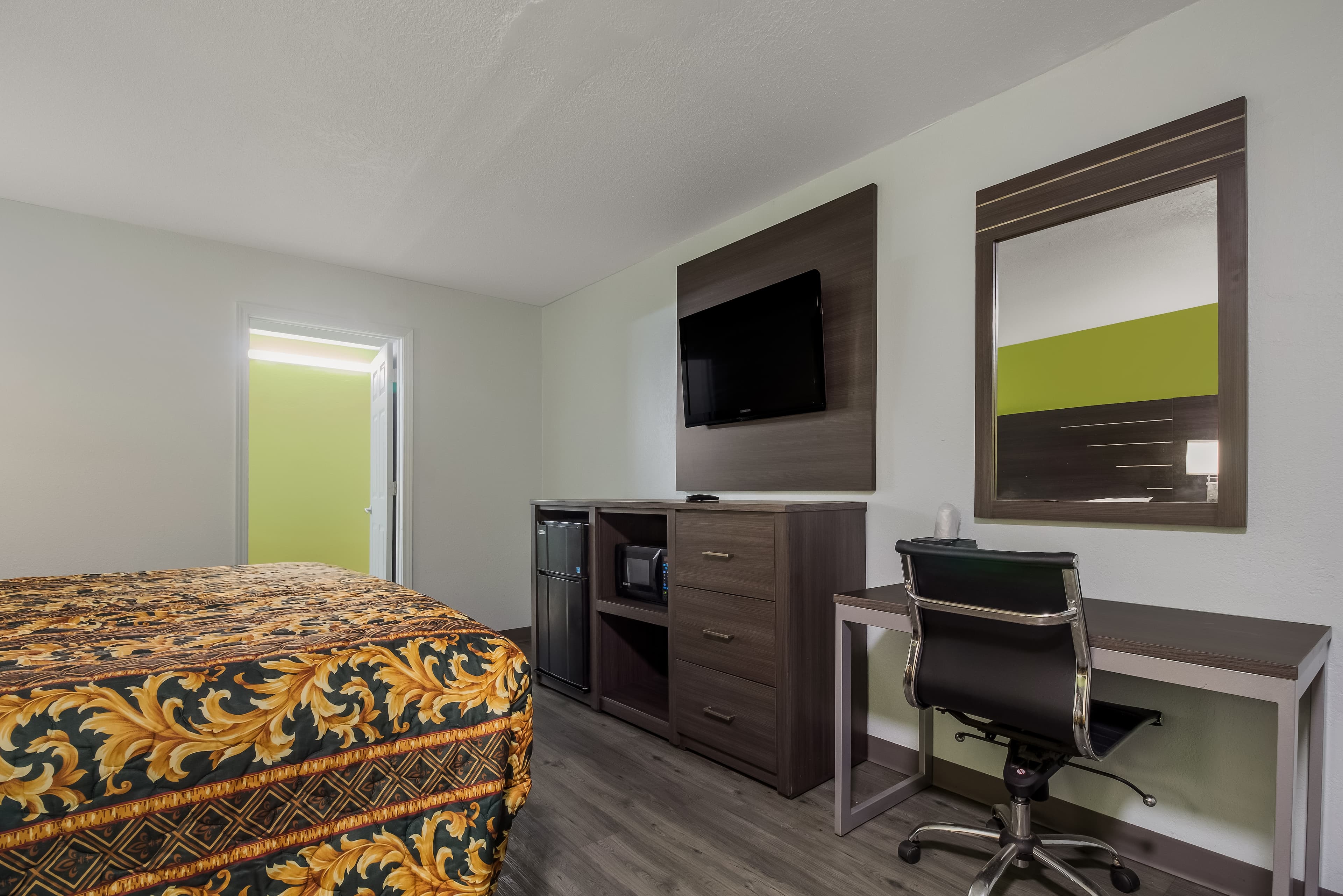 Rodeway Inn Conference Center — 13