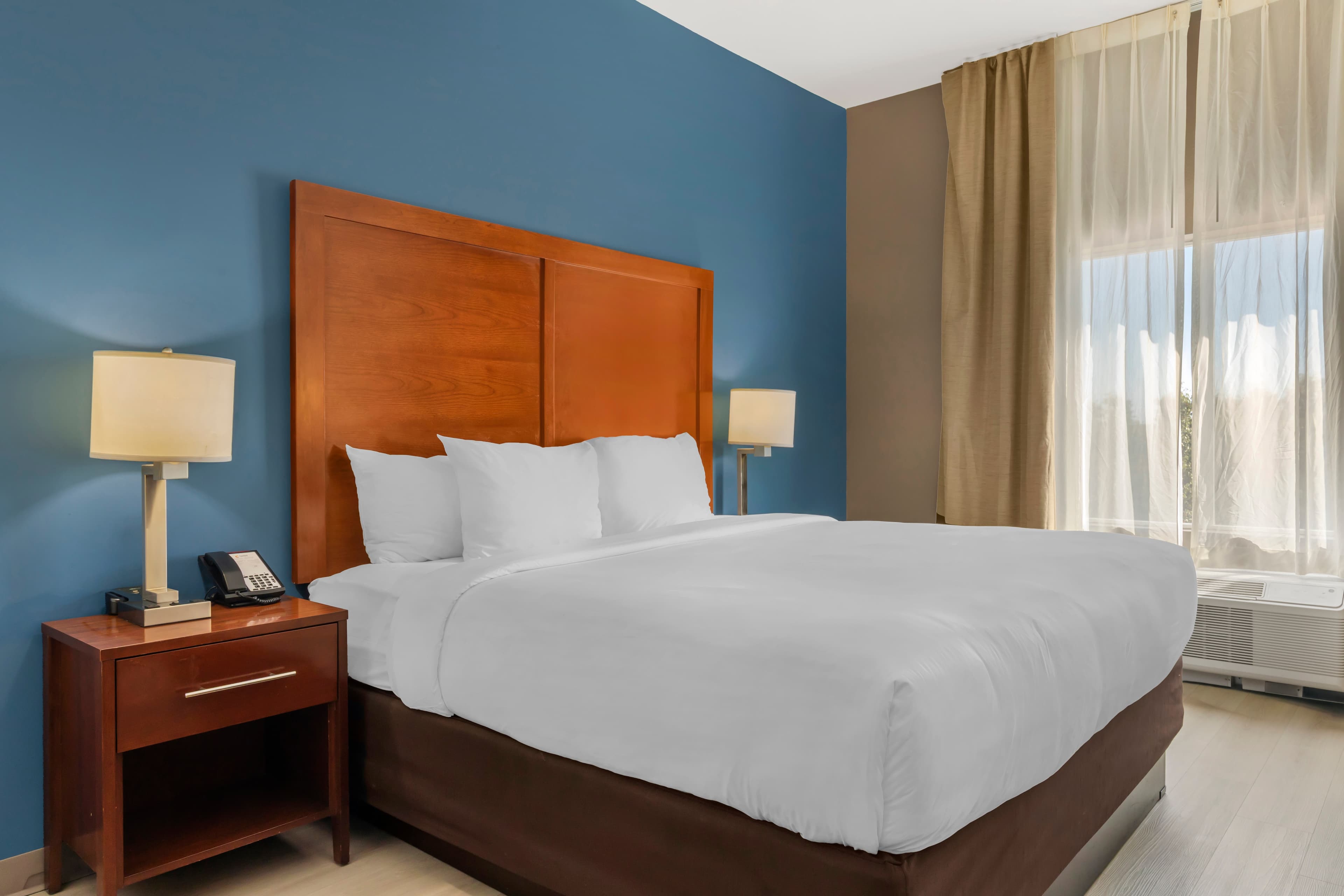 Comfort Inn & Suites Red Oak - Dallas Area — 11