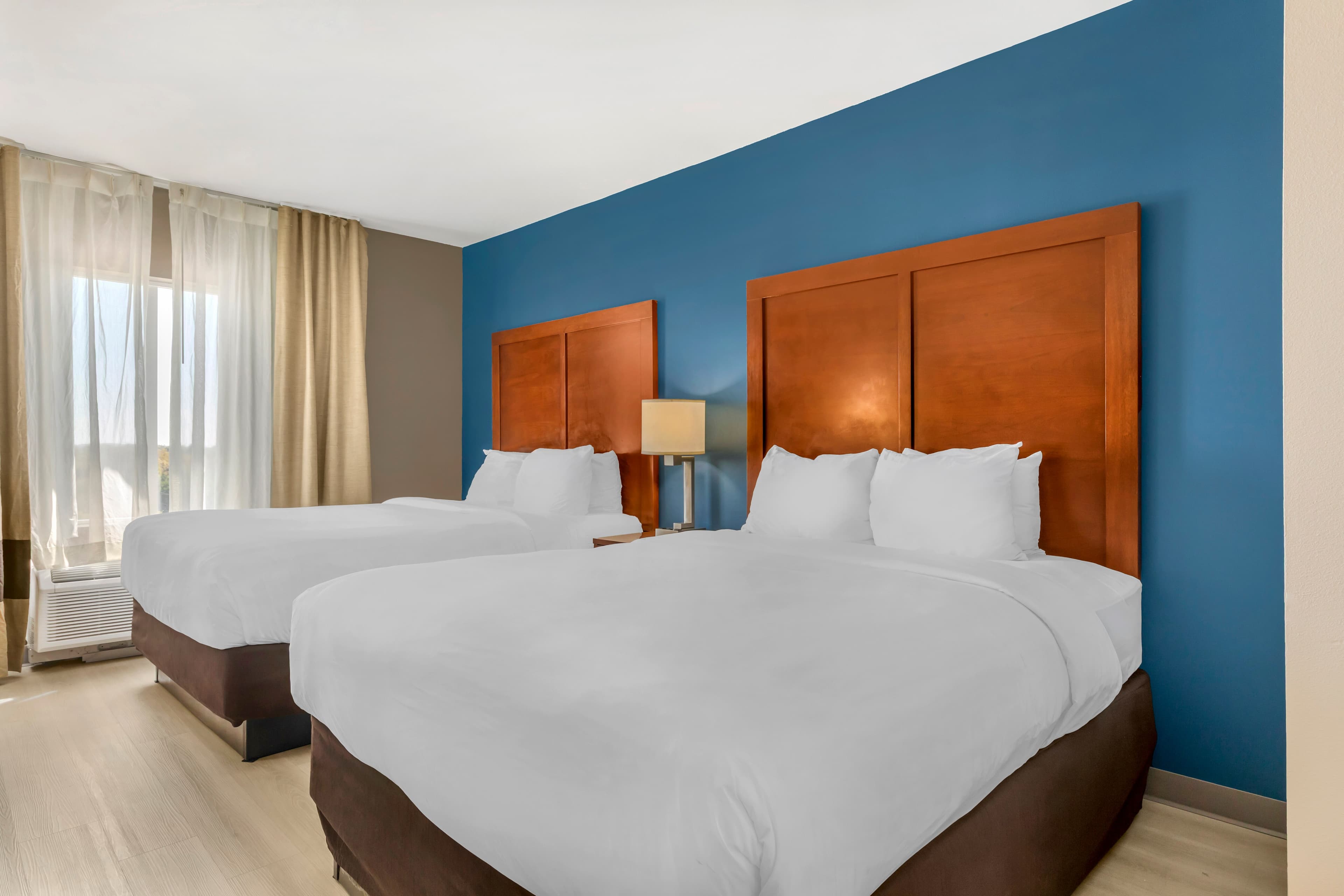 Comfort Inn & Suites Red Oak - Dallas Area — 16