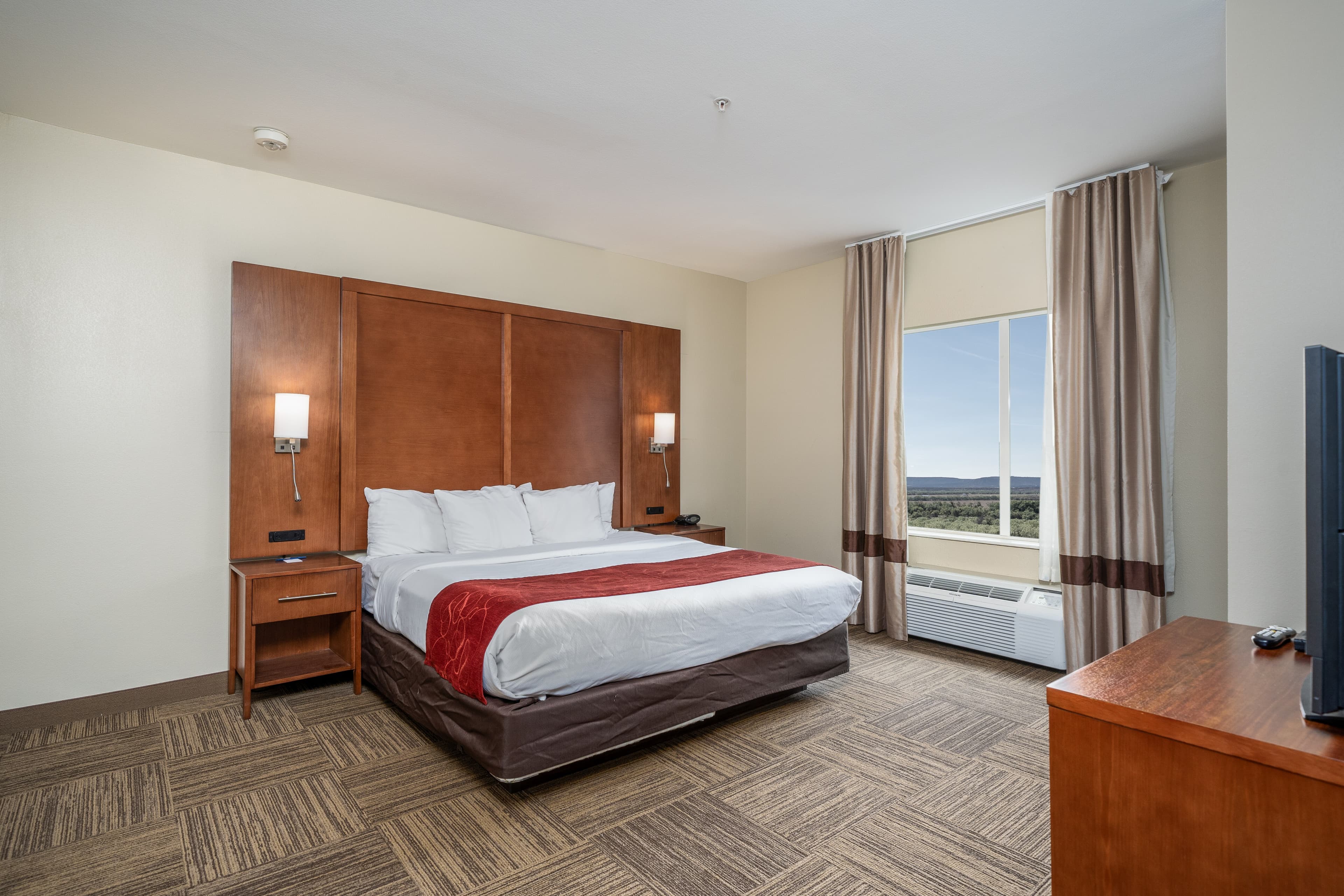 Comfort Suites University — 26
