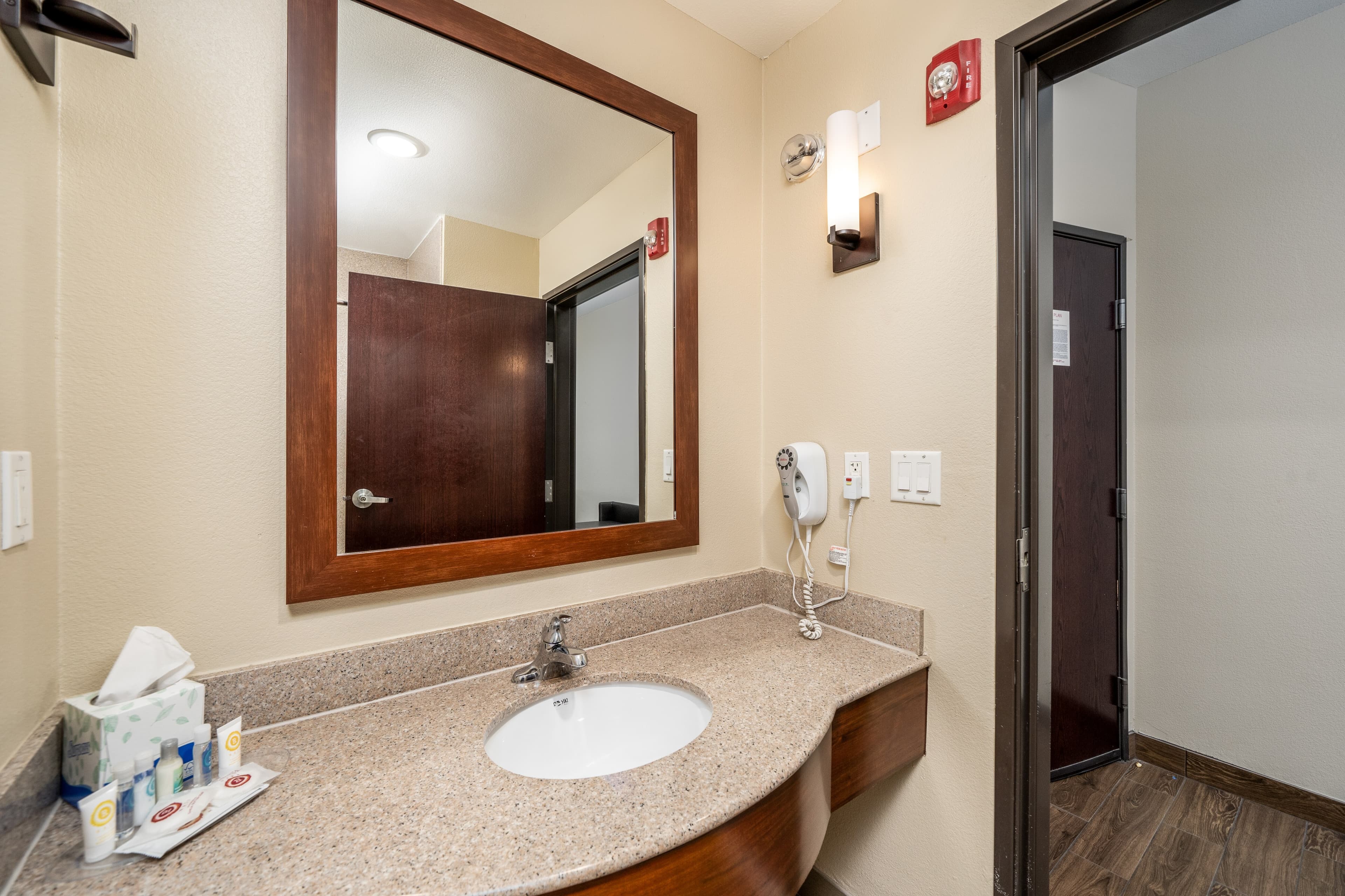 Comfort Suites University — 29