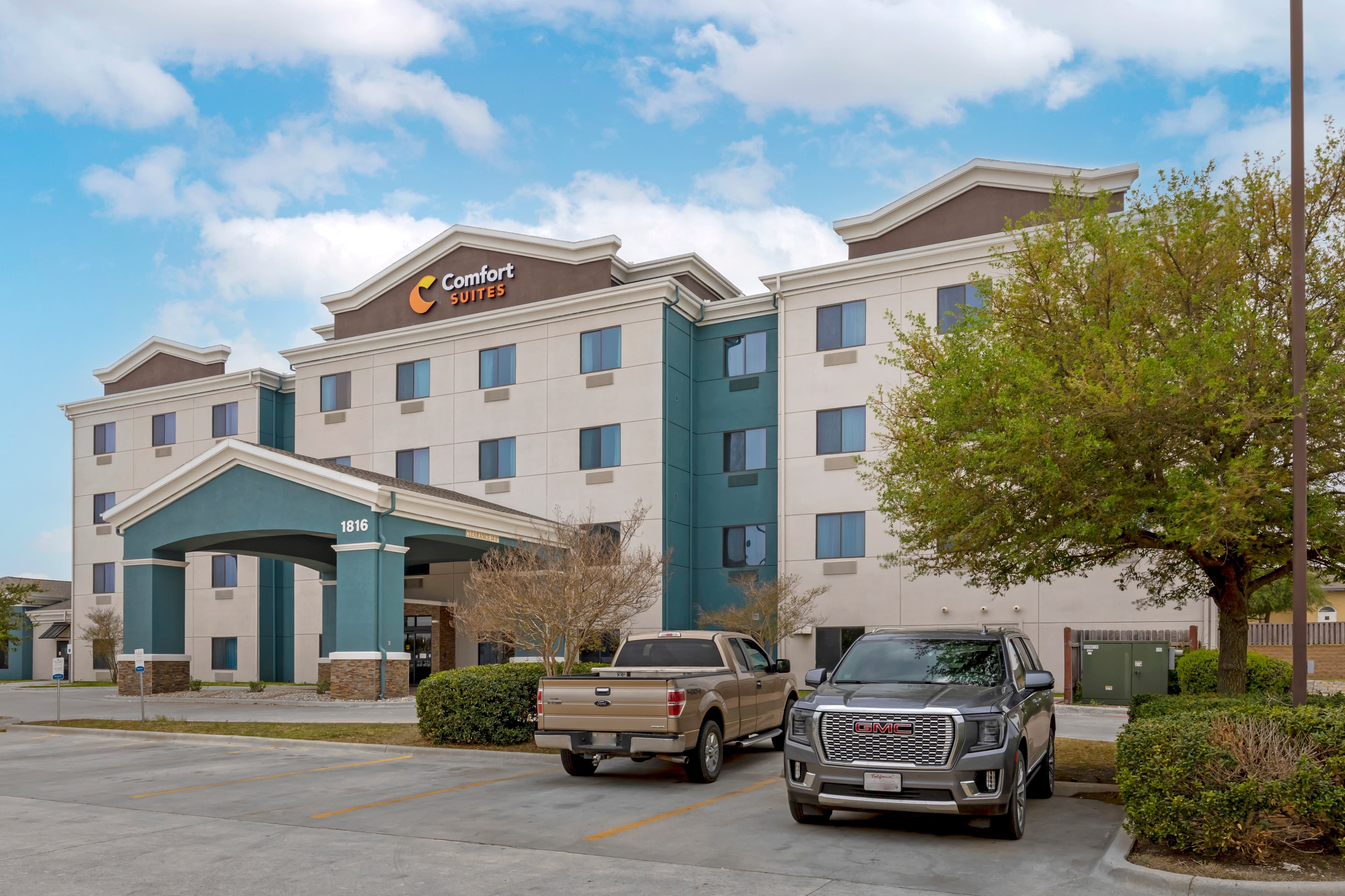 Comfort Suites Copperas Cove - Image 1