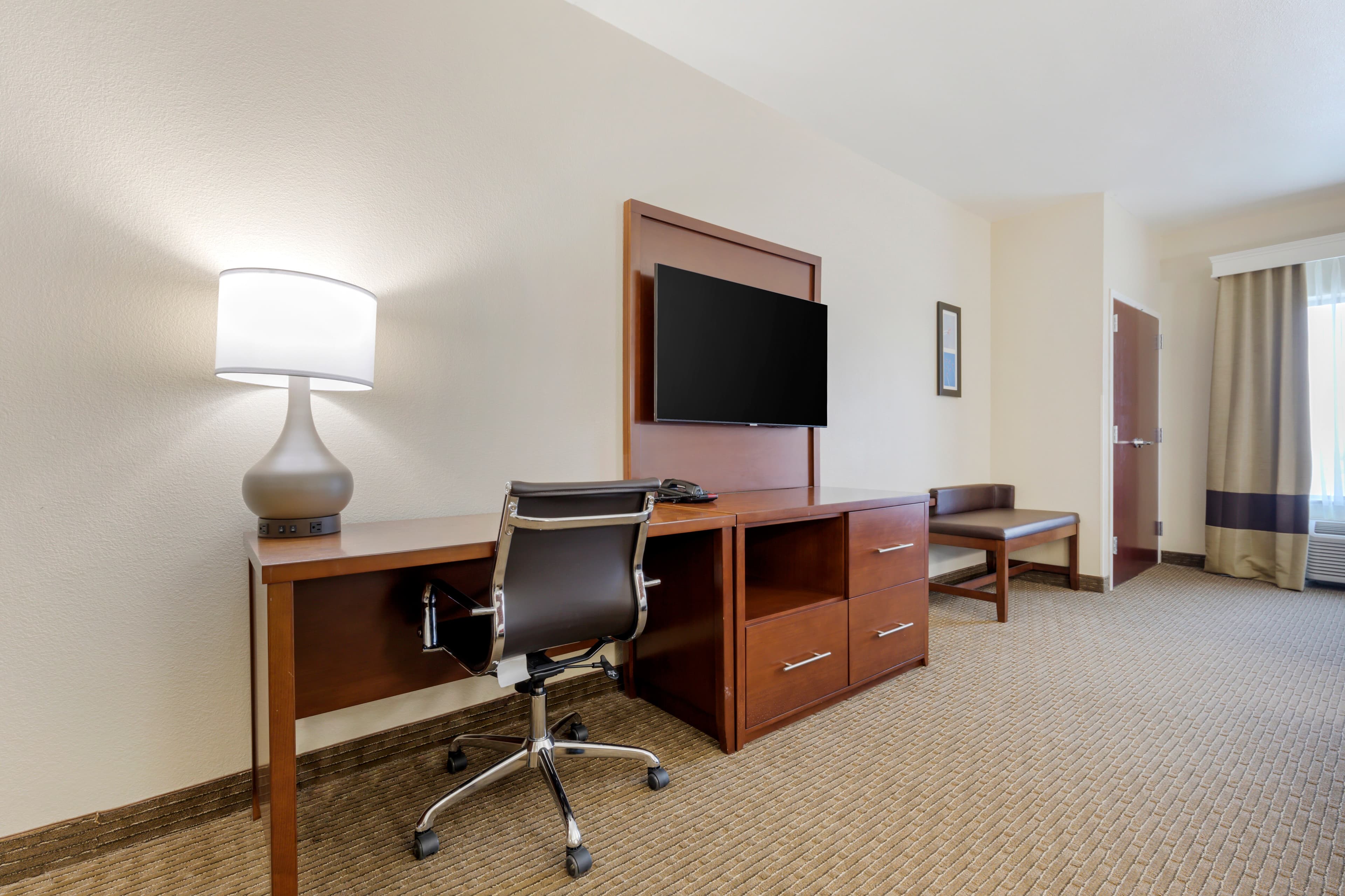 Comfort Suites Copperas Cove — 26