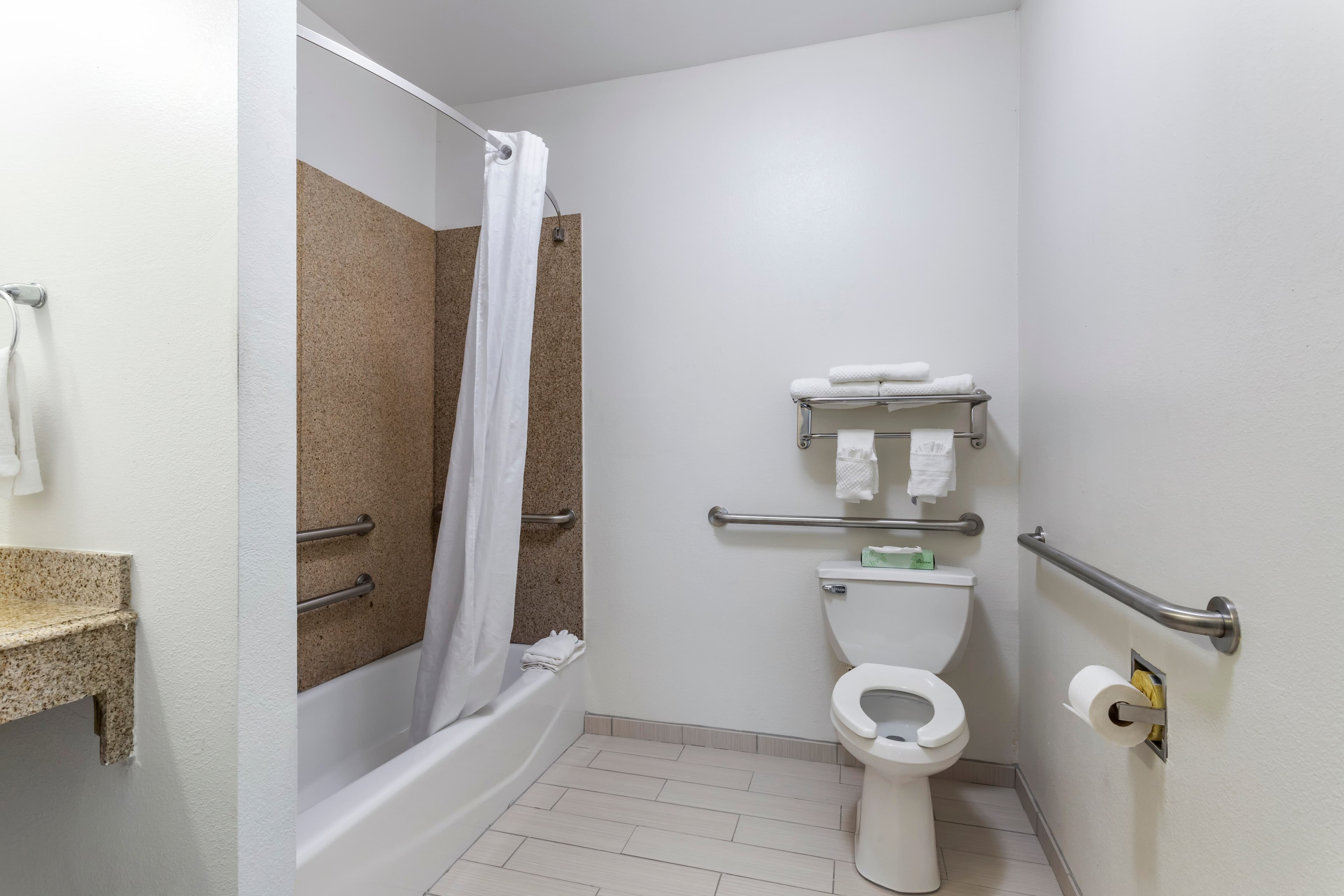 MainStay Suites Port Arthur - Beaumont South — 7