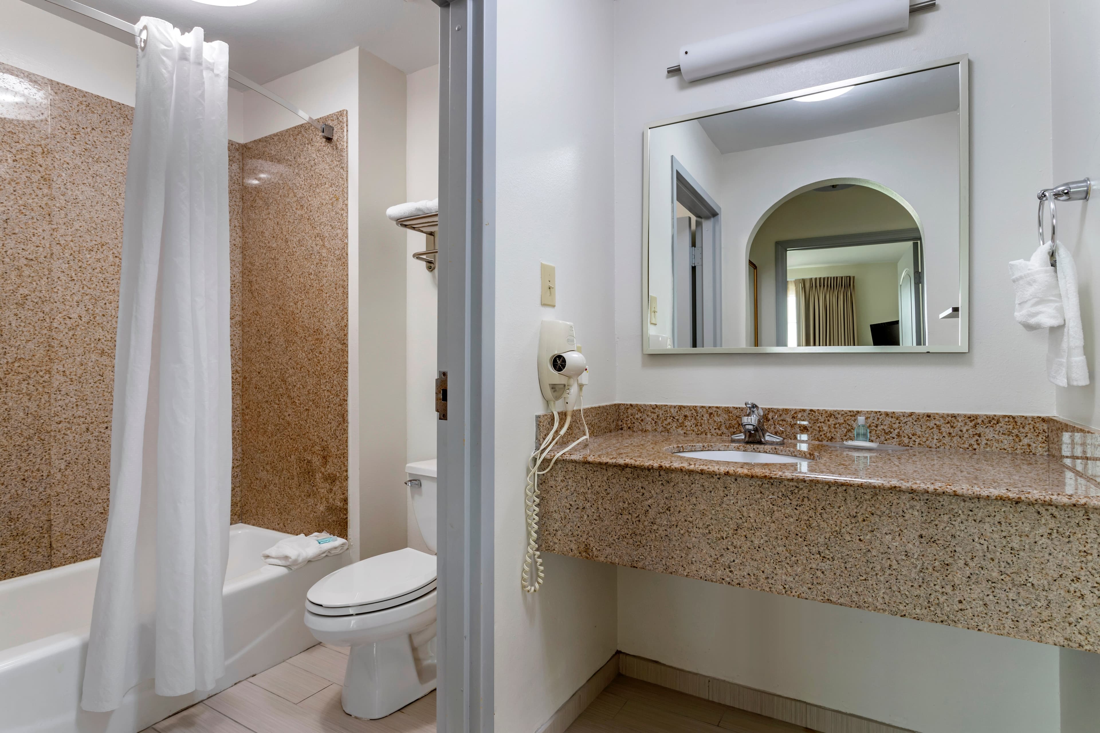 MainStay Suites Port Arthur - Beaumont South — 29