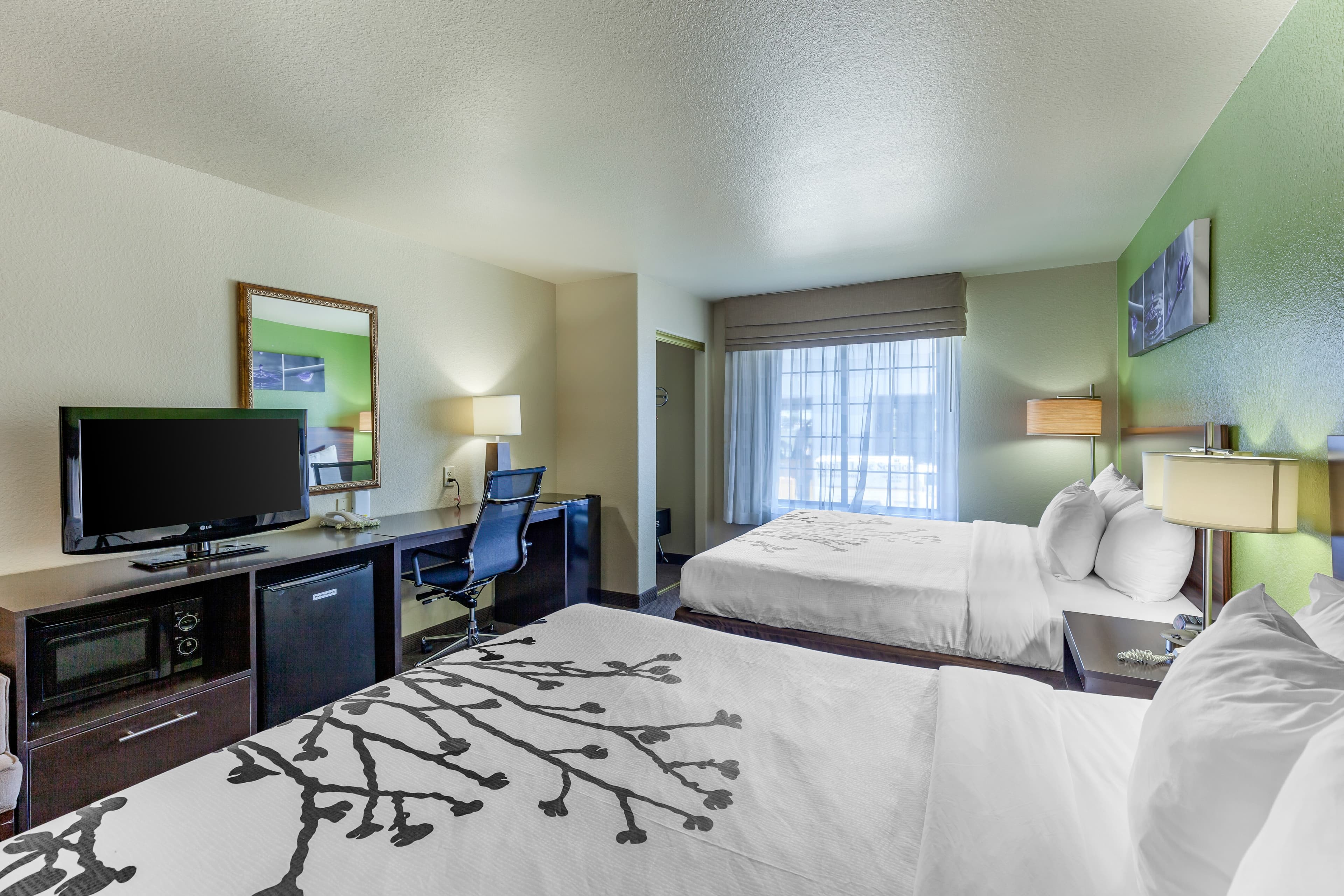 Sleep Inn & Suites Hewitt - South Waco — 10