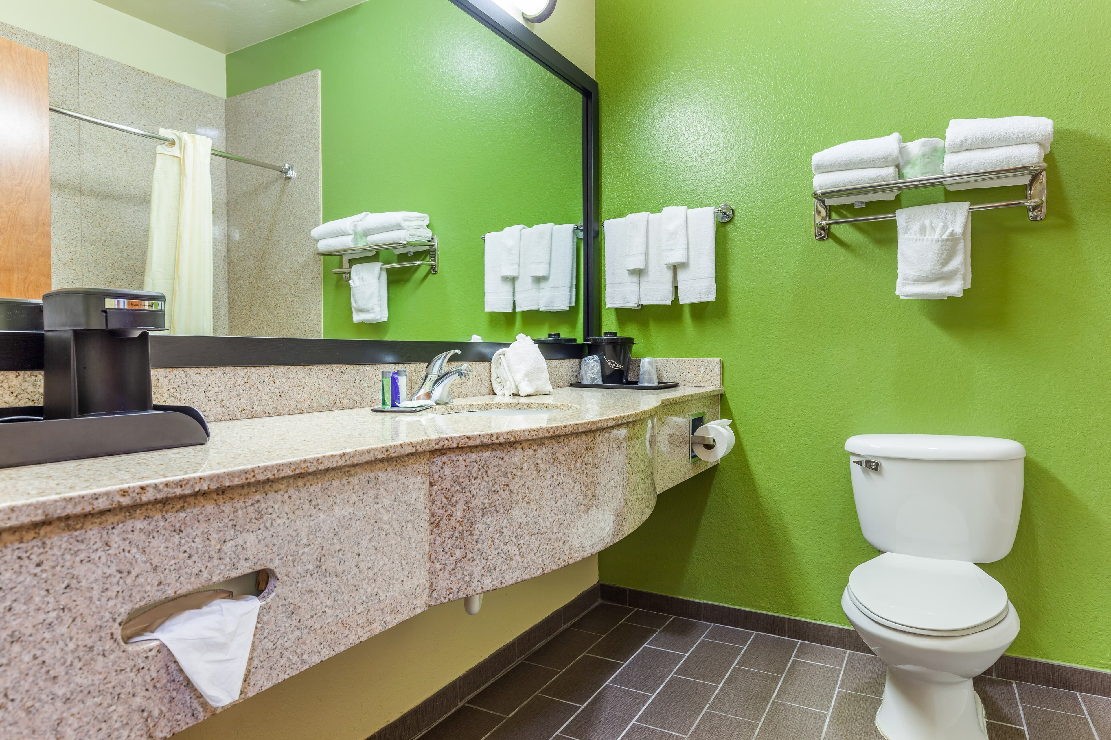 Sleep Inn & Suites Hewitt - South Waco — 17