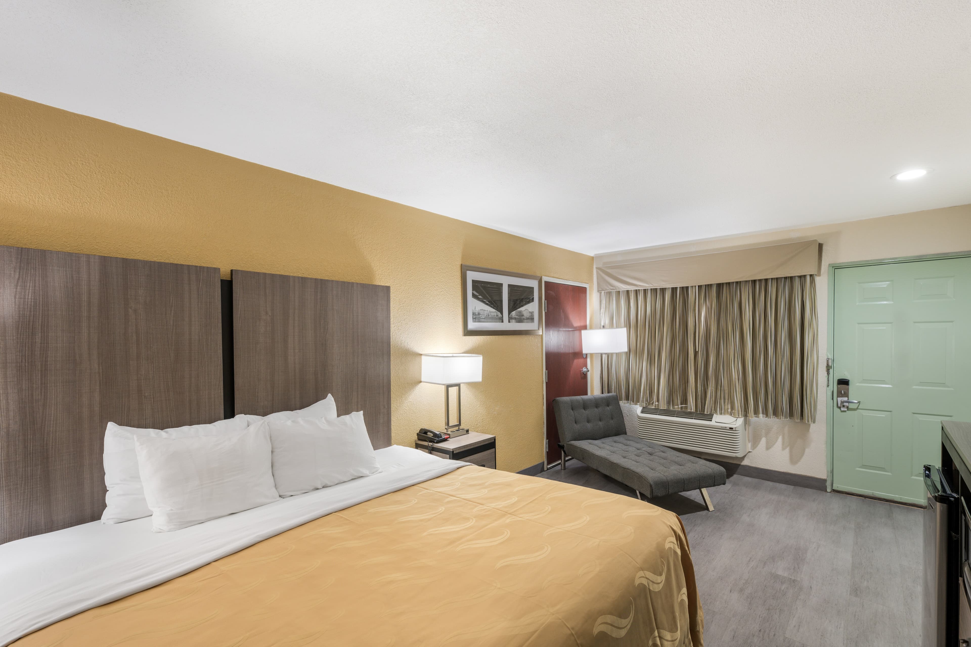 Quality Inn Fort Stockton - Image 5