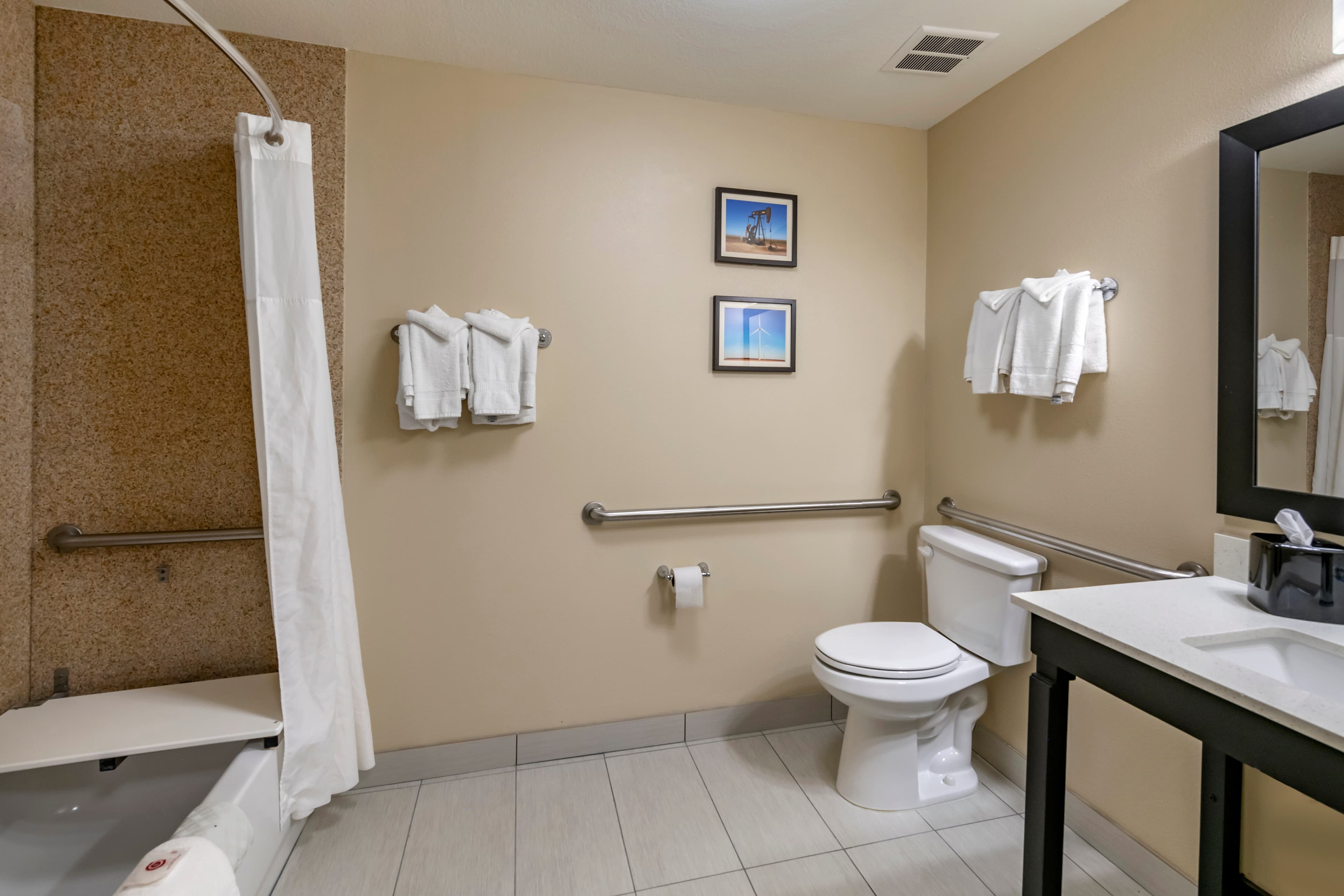 Comfort Inn & Suites Lubbock West — 6