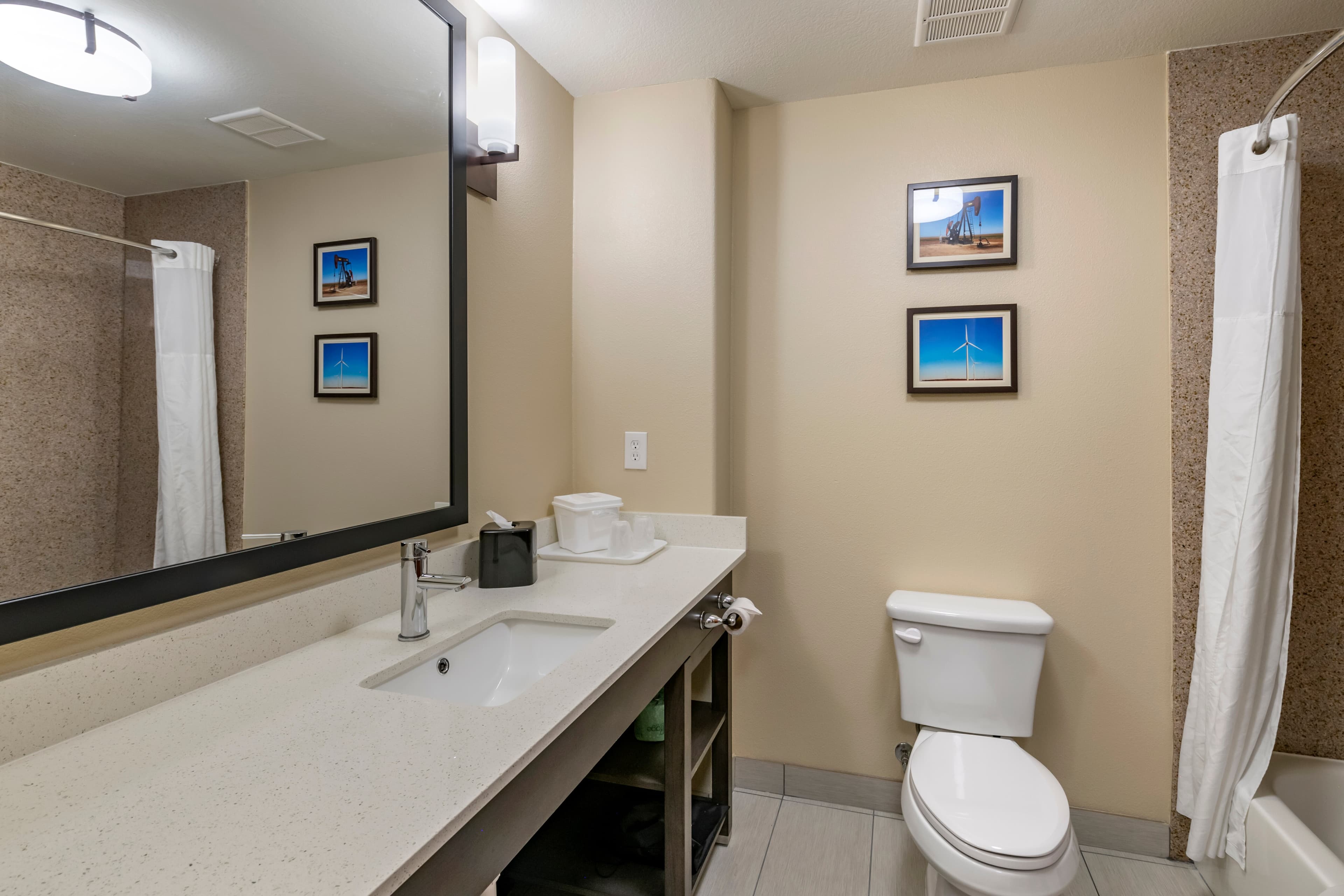 Comfort Inn & Suites Lubbock West — 17