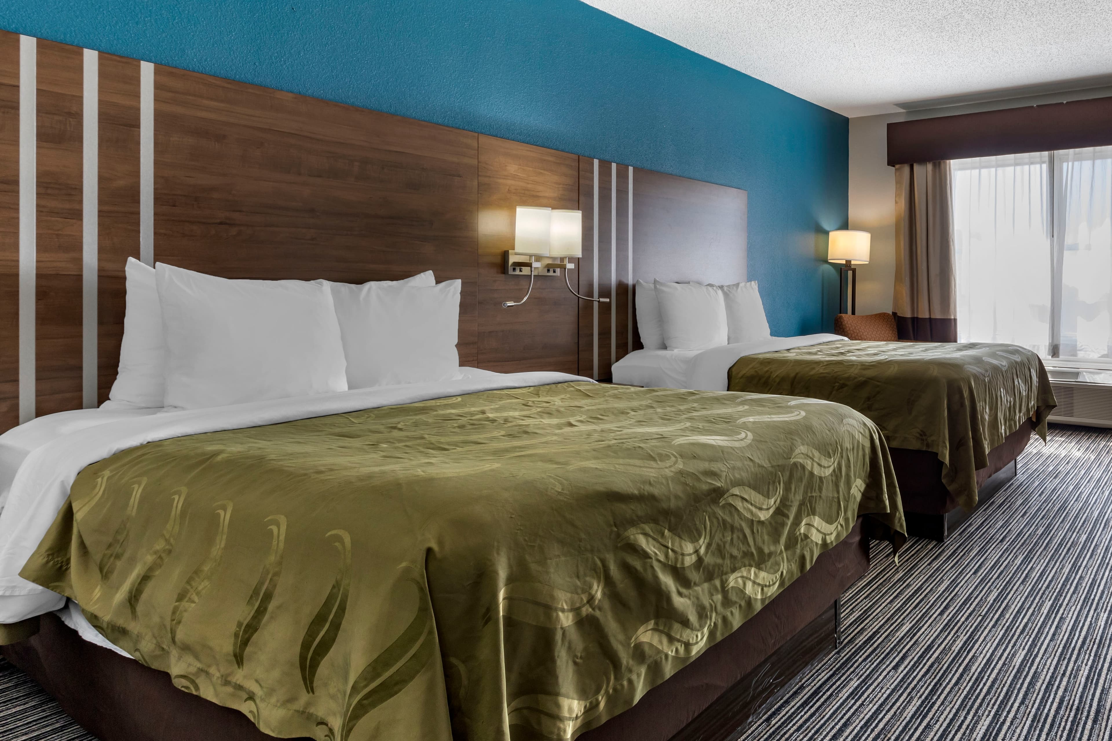 Quality Inn & Suites I-35 E/Walnut Hill — 6