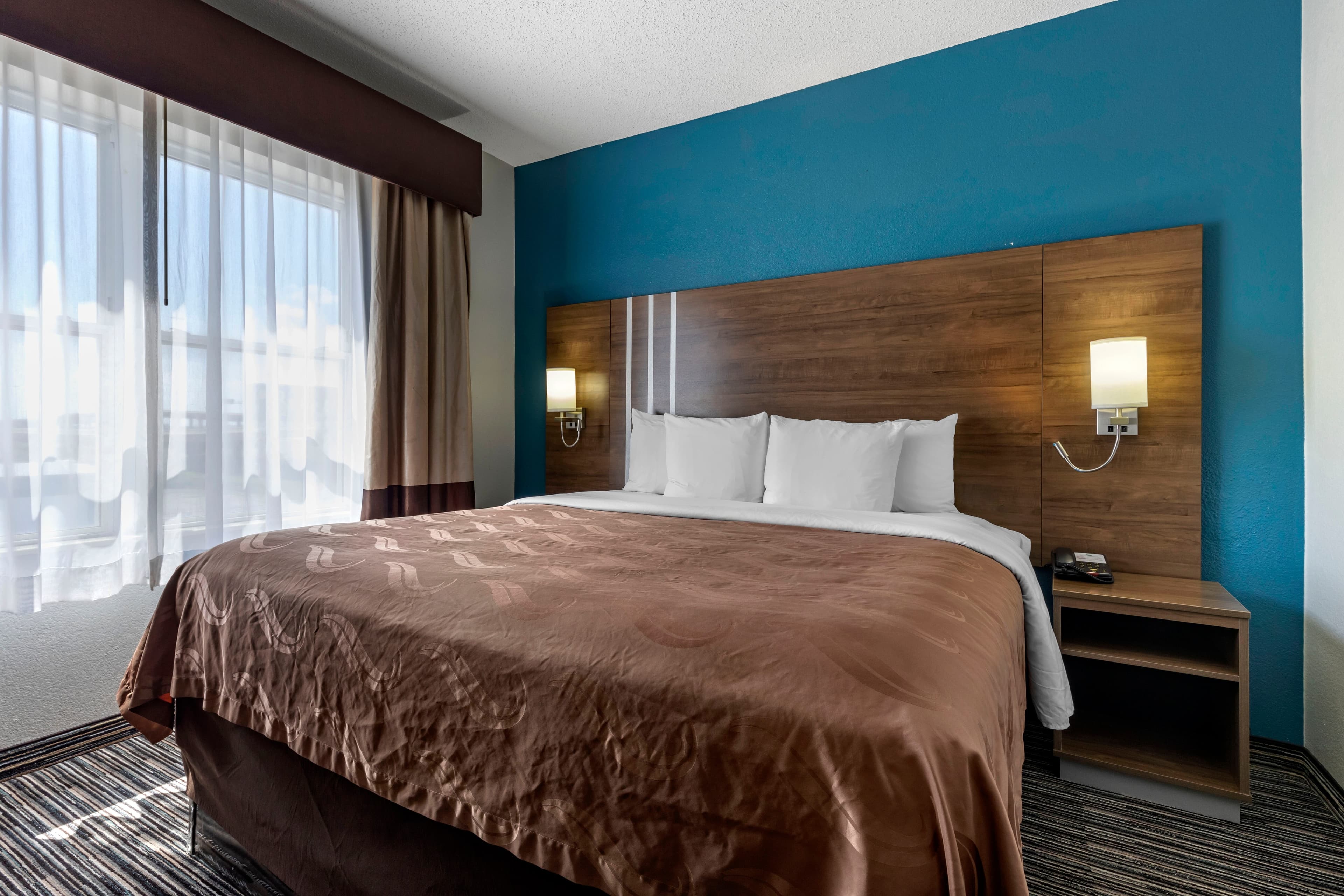 Quality Inn & Suites I-35 E/Walnut Hill — 22