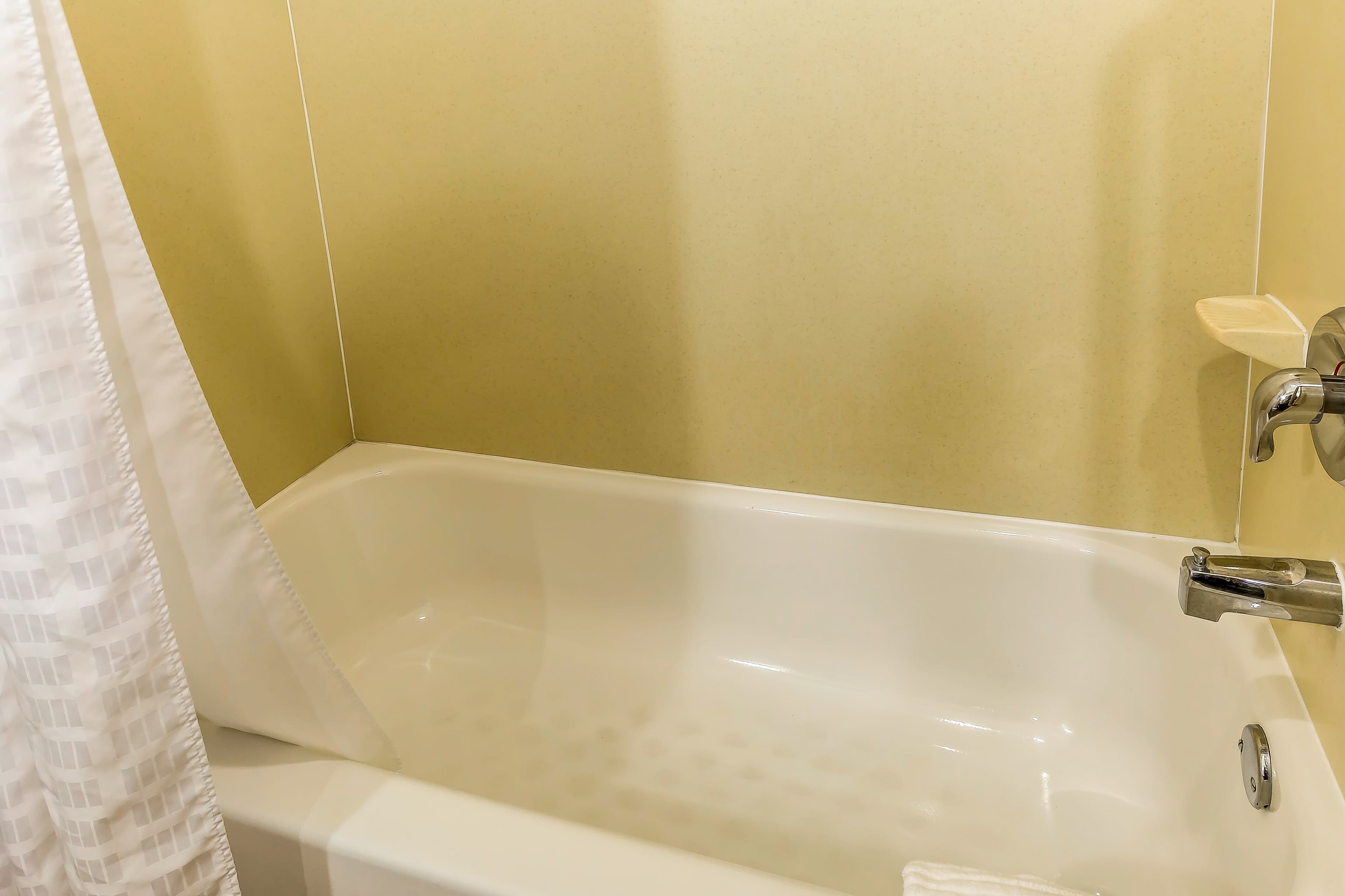 Comfort Suites Houston IAH Airport - Beltway 8 — 20