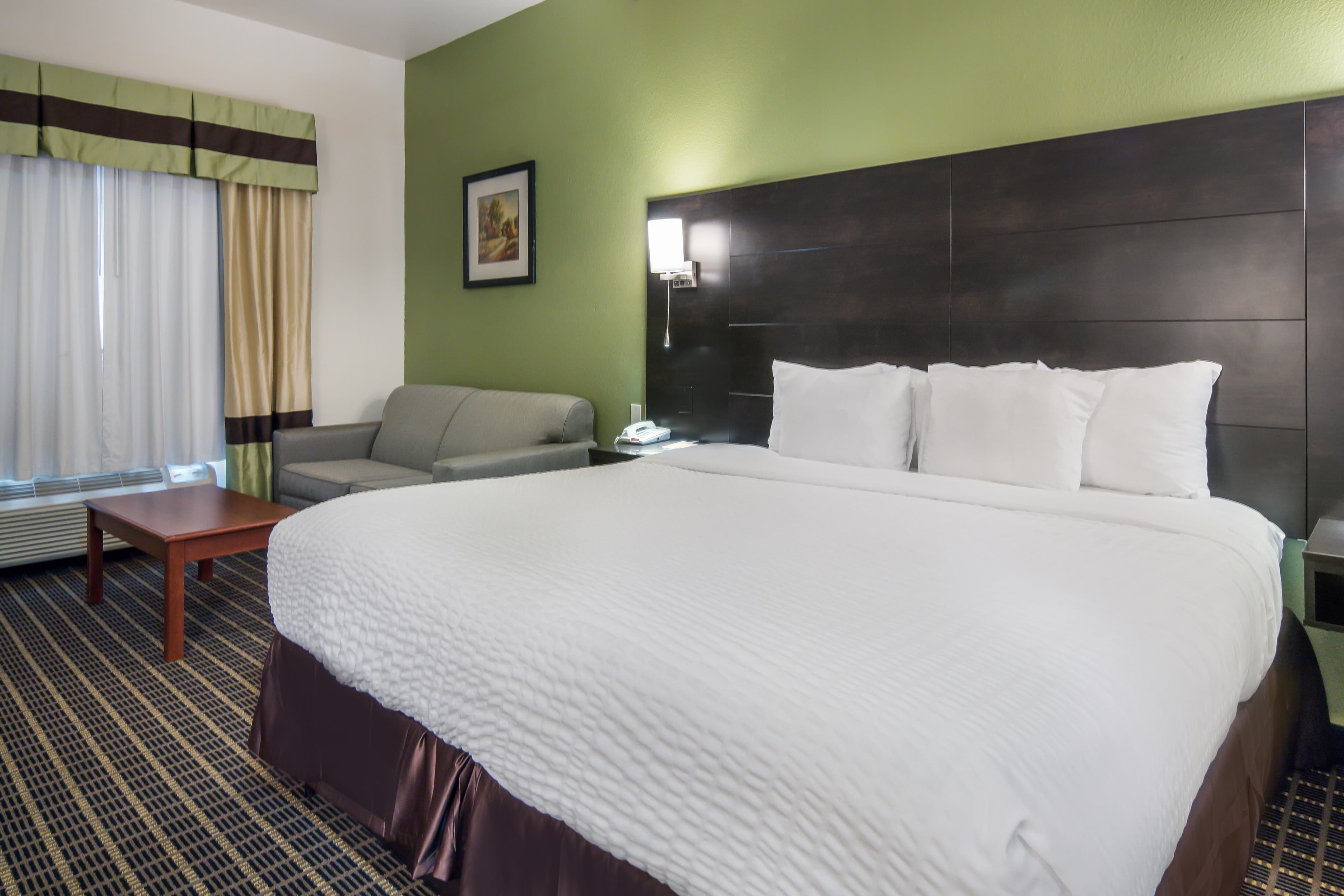 Clarion Inn & Suites Weatherford South — 15