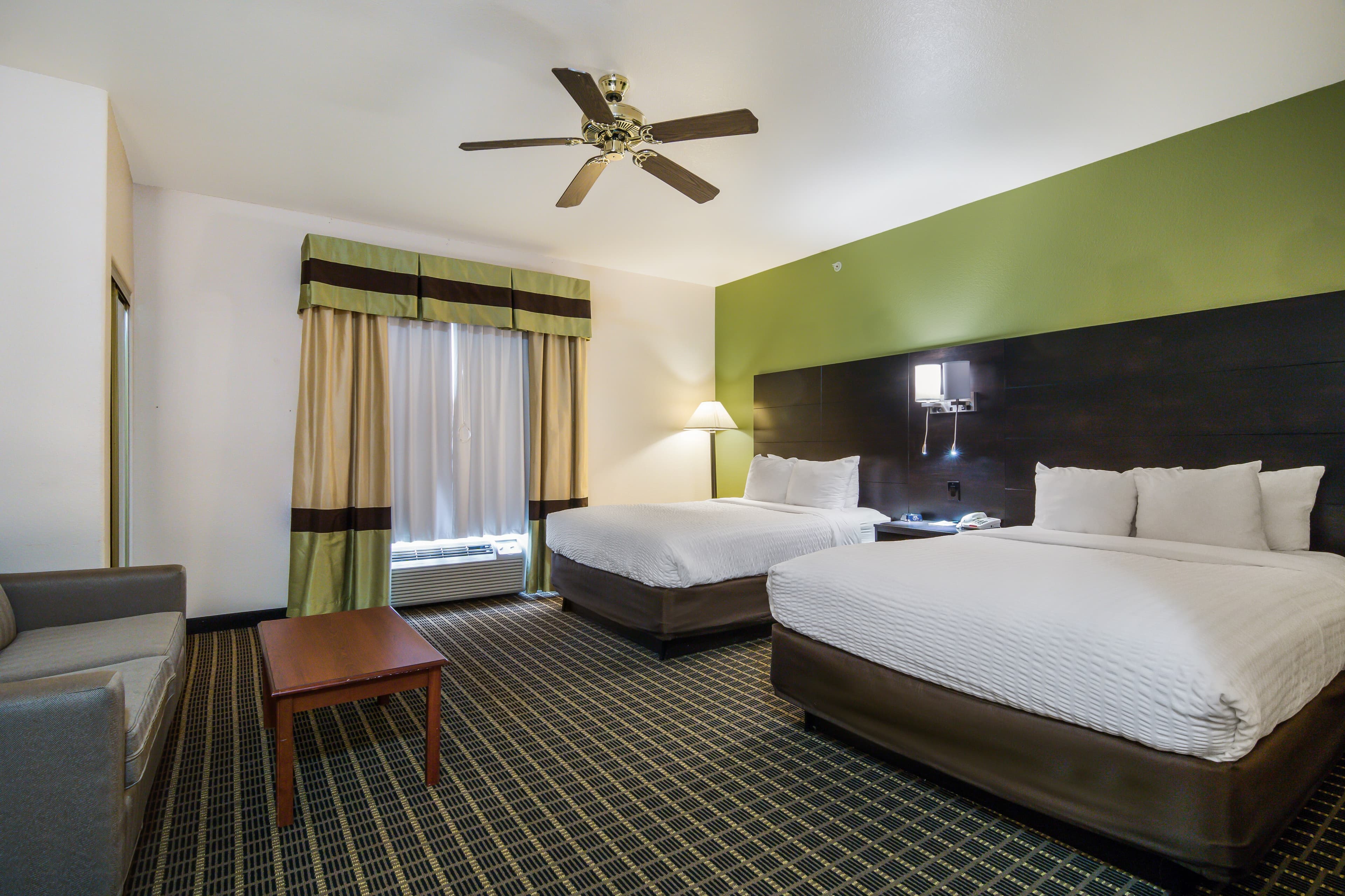 Clarion Inn & Suites Weatherford South — 27