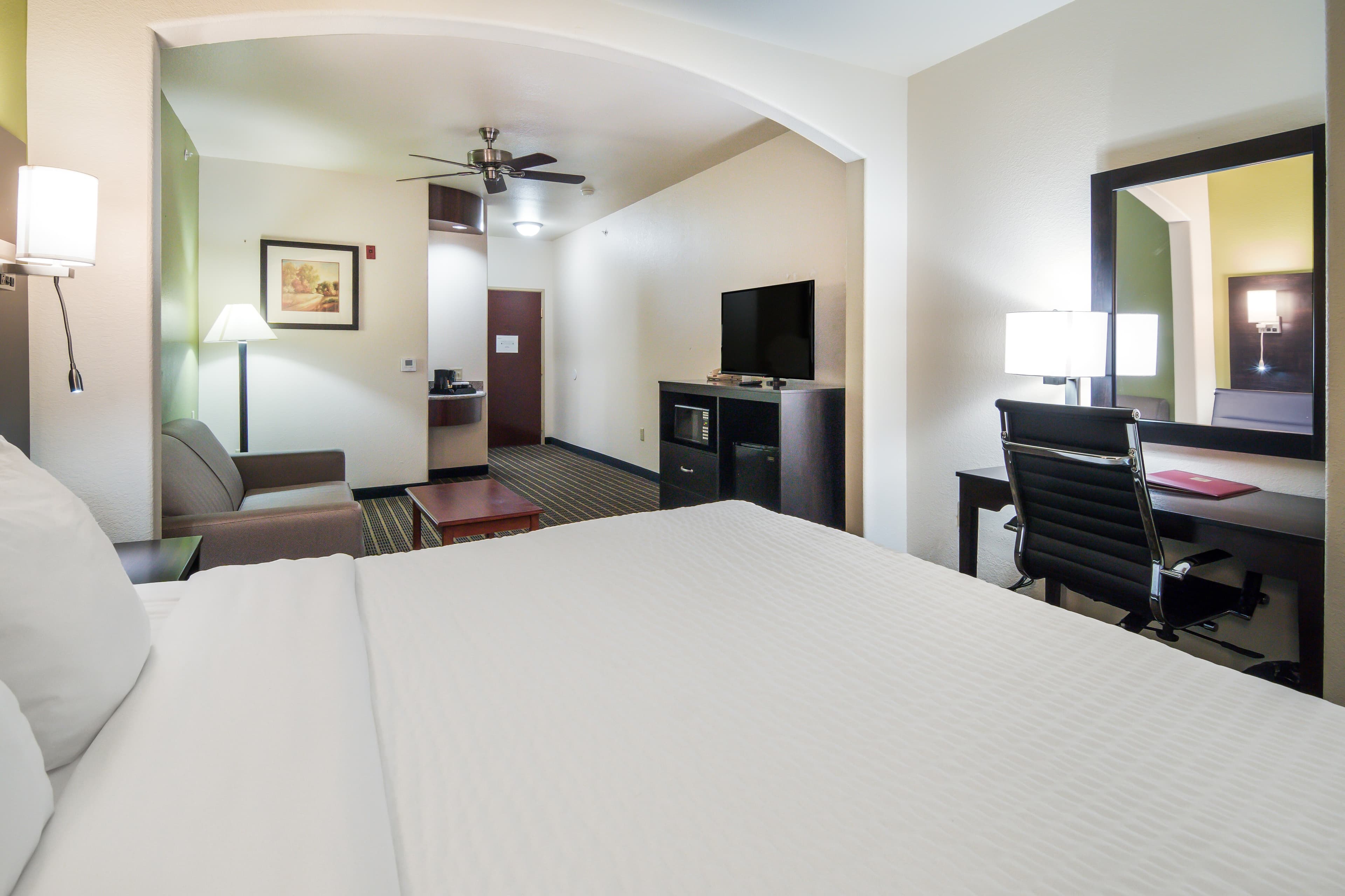 Clarion Inn & Suites Weatherford South — 22