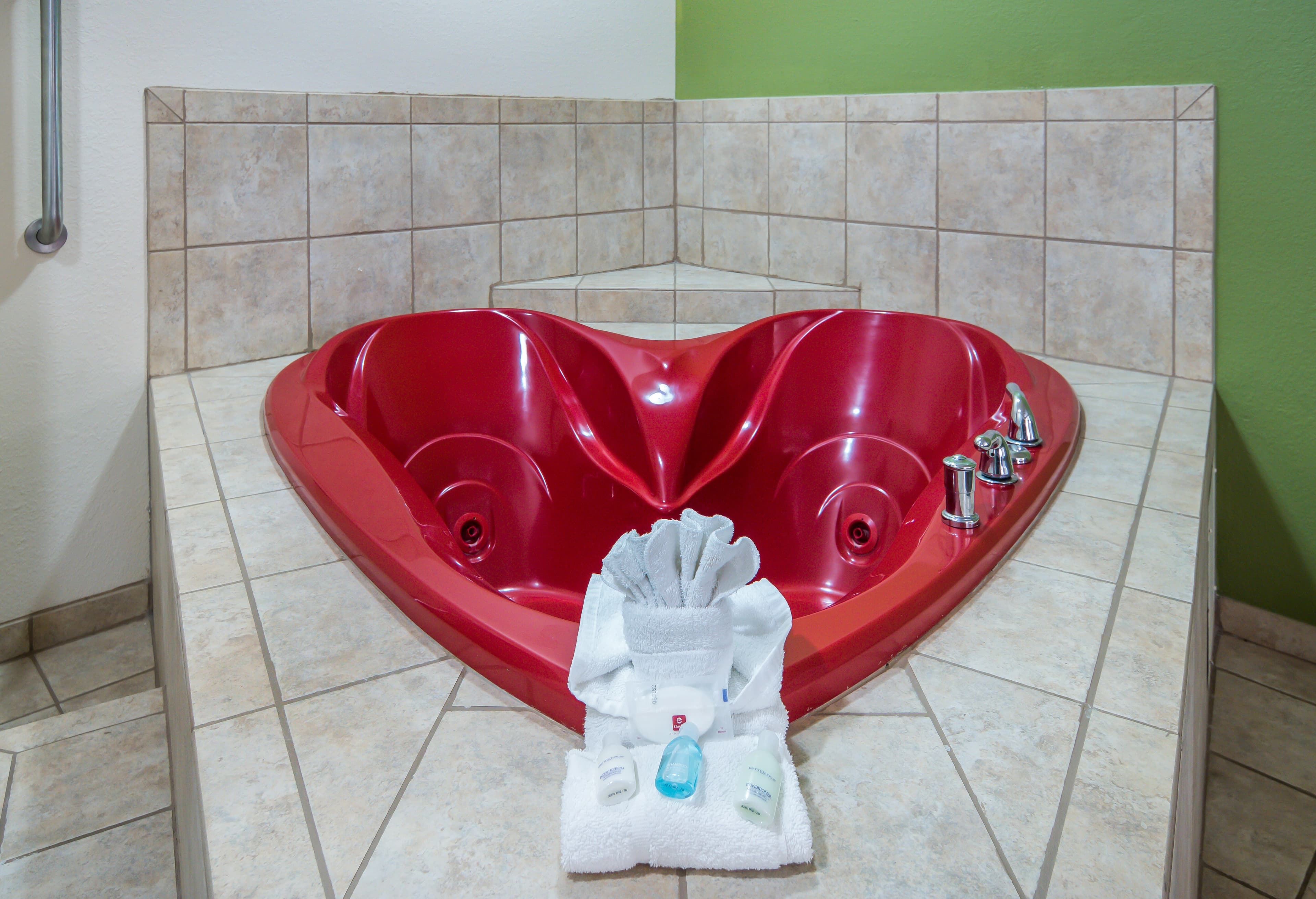 Clarion Inn & Suites Weatherford South — 8