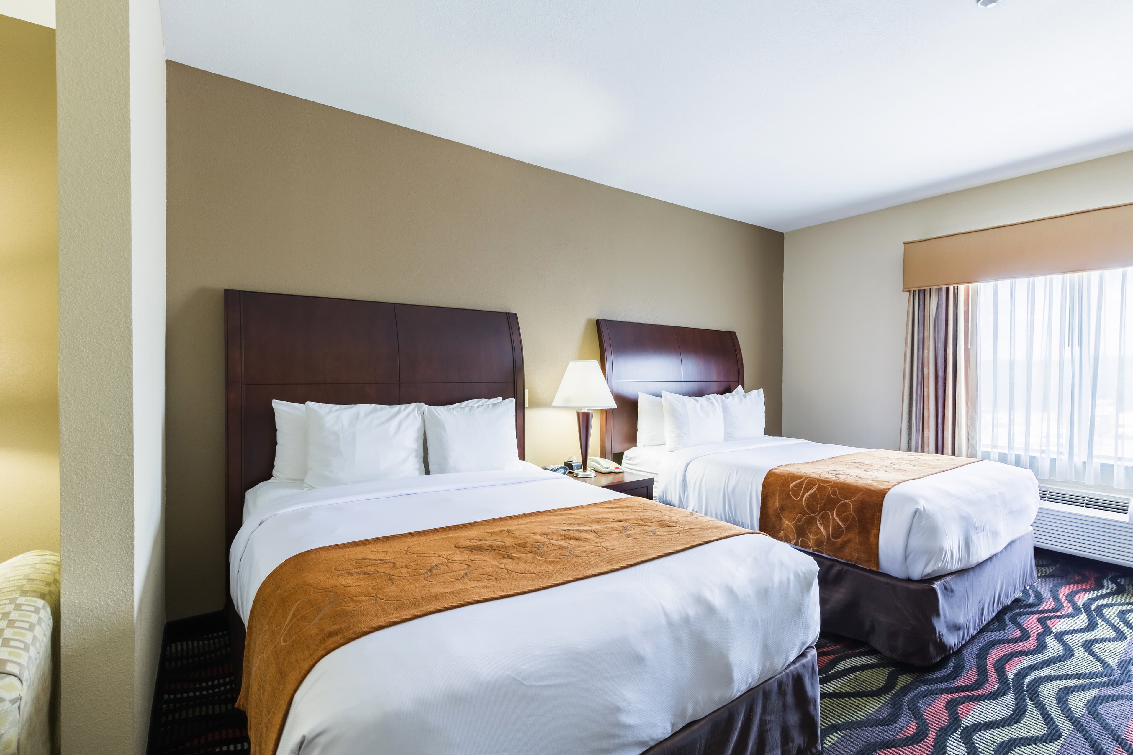 Comfort Suites Beaumont I-10 - Image 4