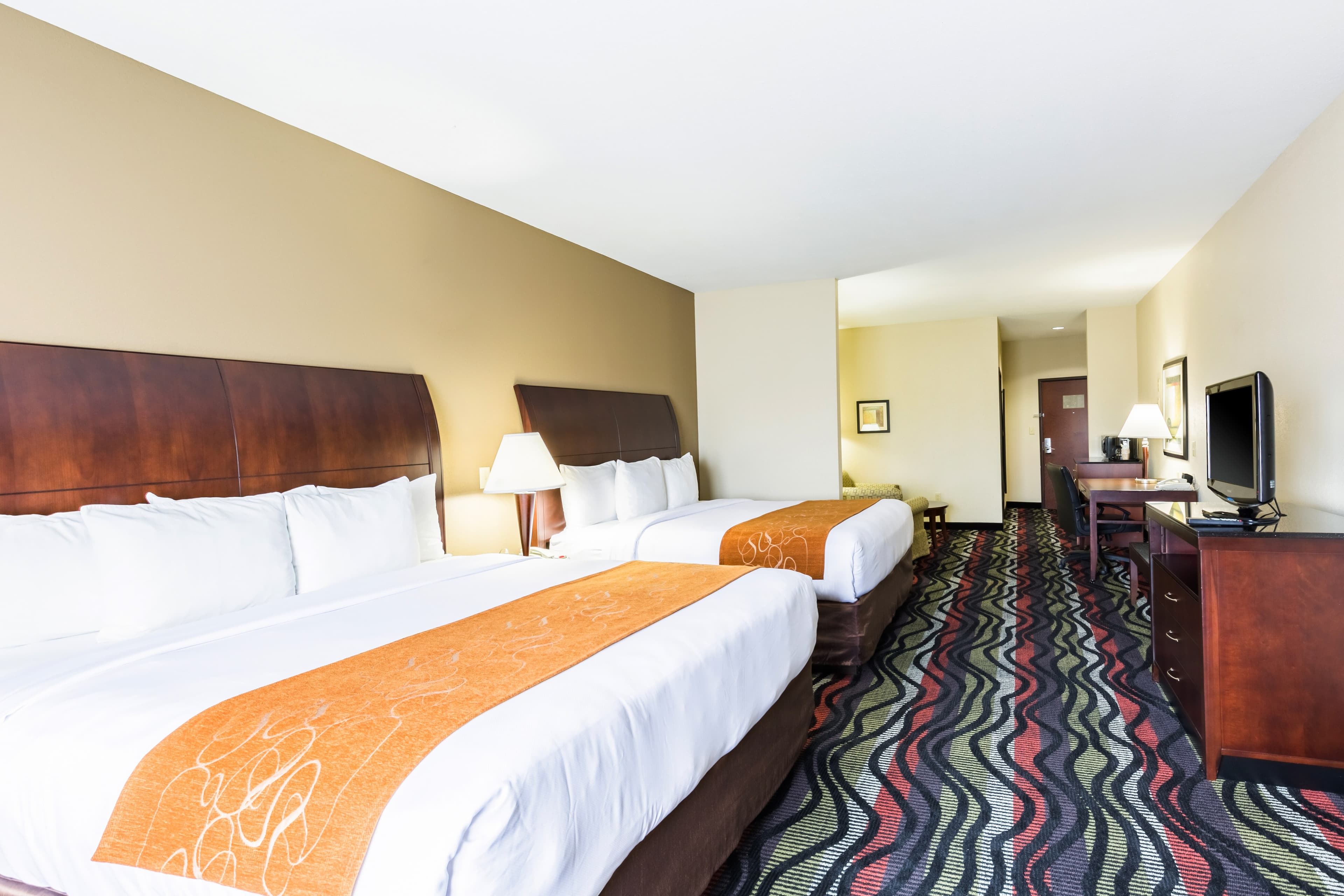 Comfort Suites Beaumont I-10 — 16