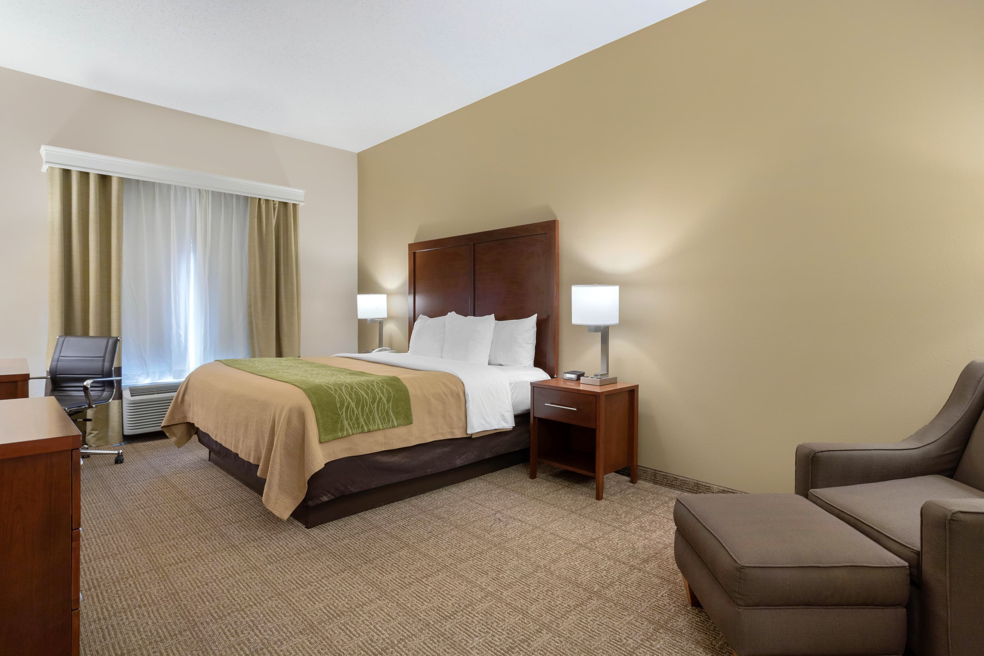 Comfort Inn & Suites Port Arthur-Port Neches — 6