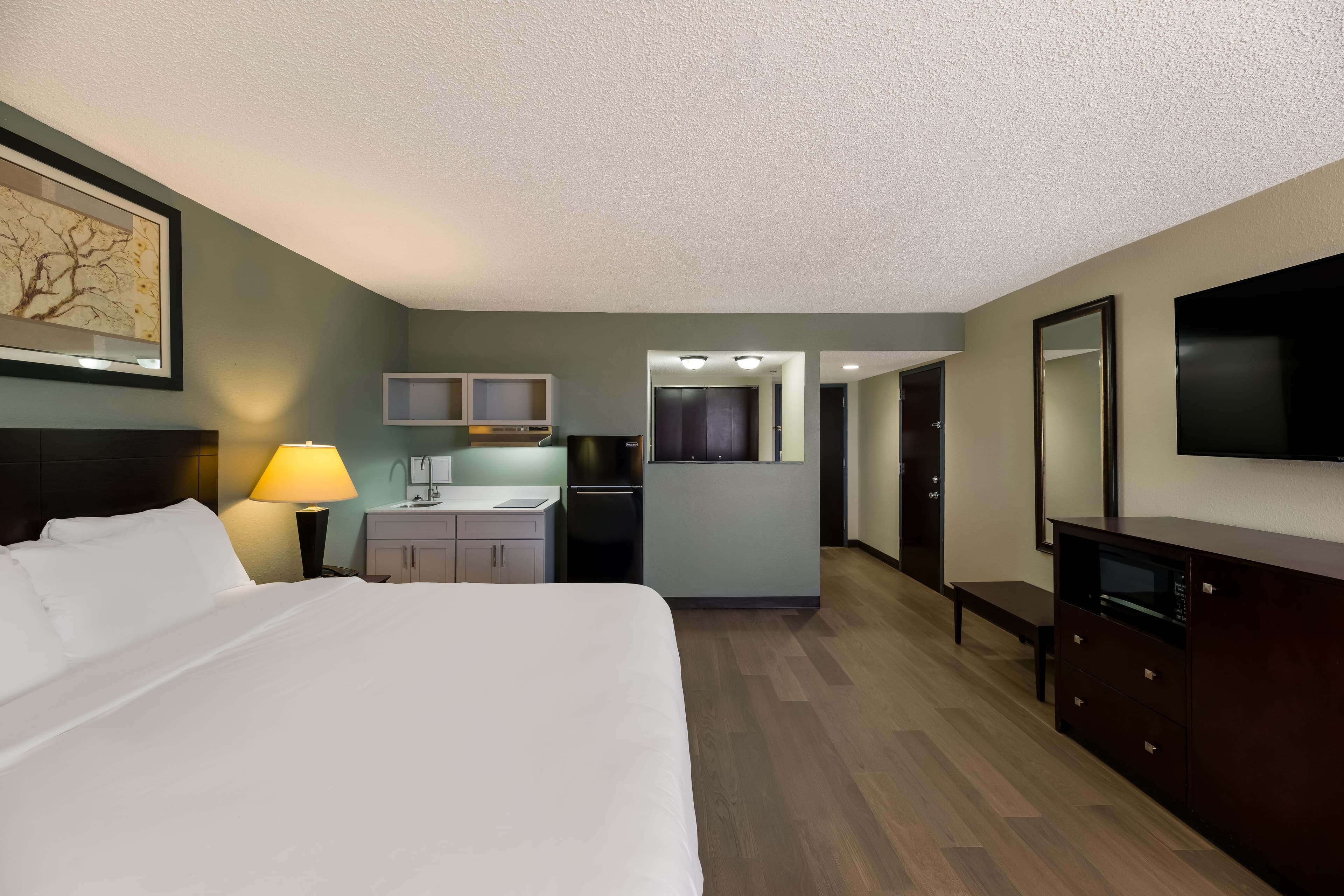 Clarion Hotel San Angelo near Convention Center - Image 4