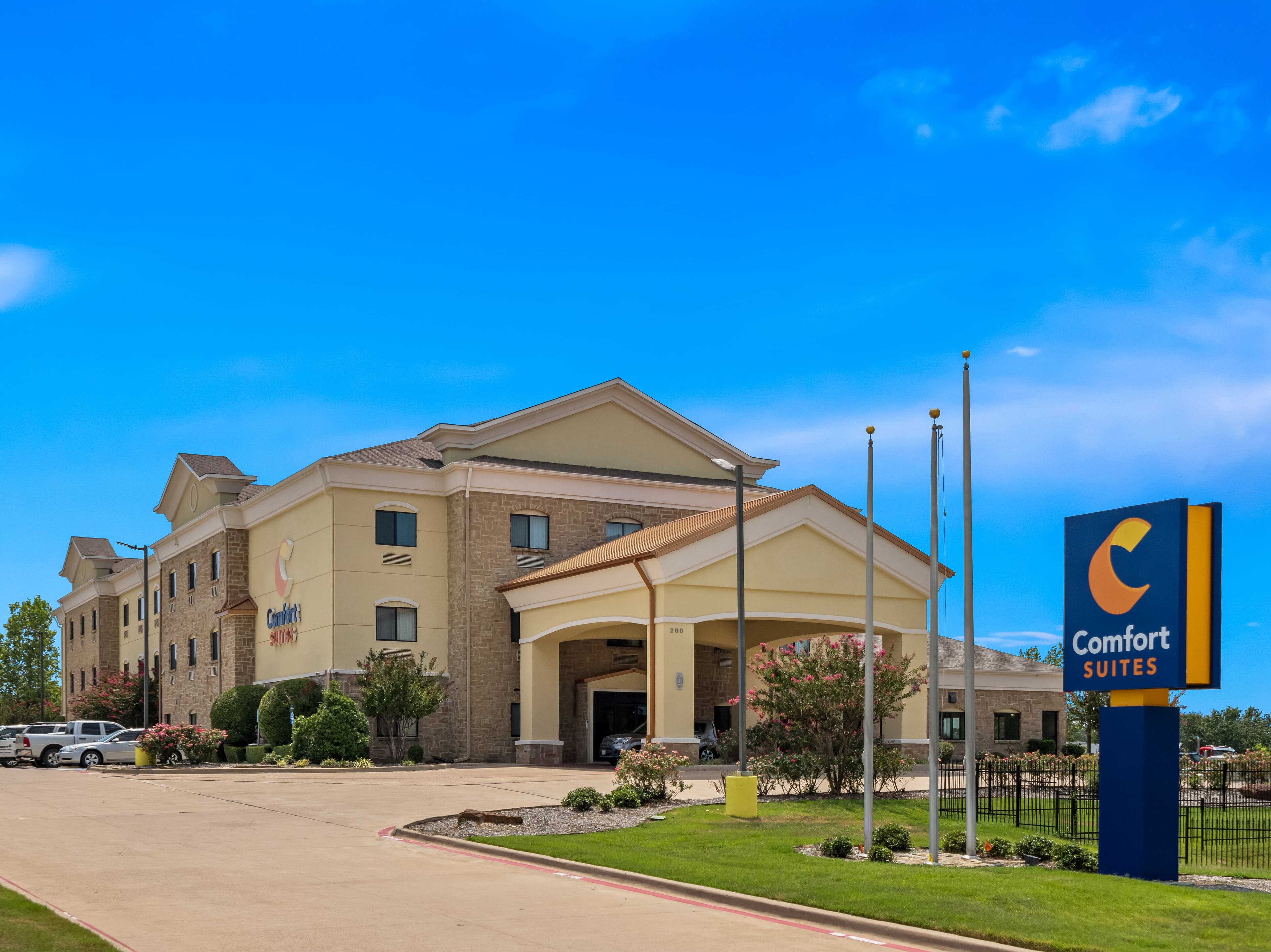 Comfort Suites Lindale - Tyler North - Image 1