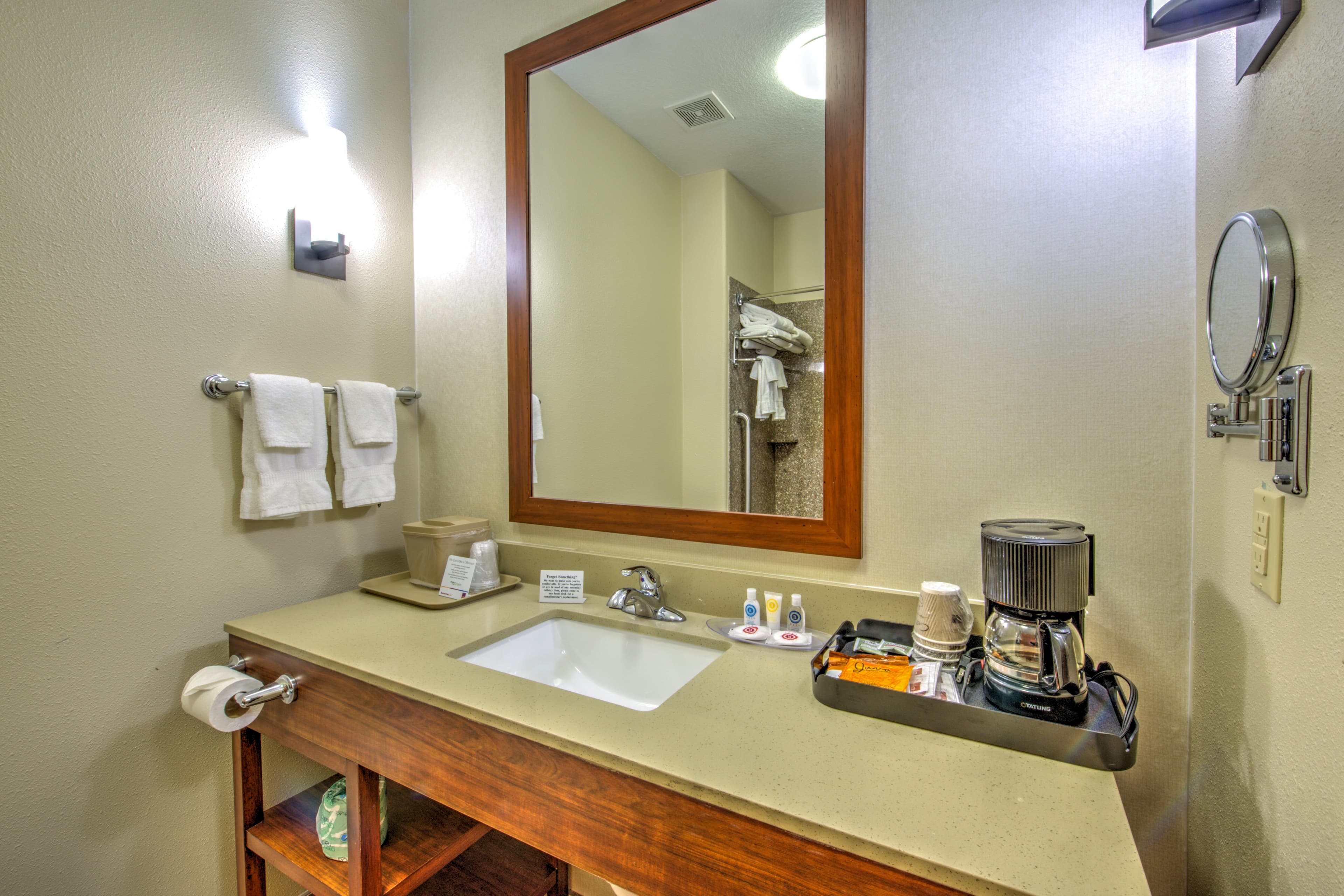 Comfort Suites Tomball Medical Center — 7