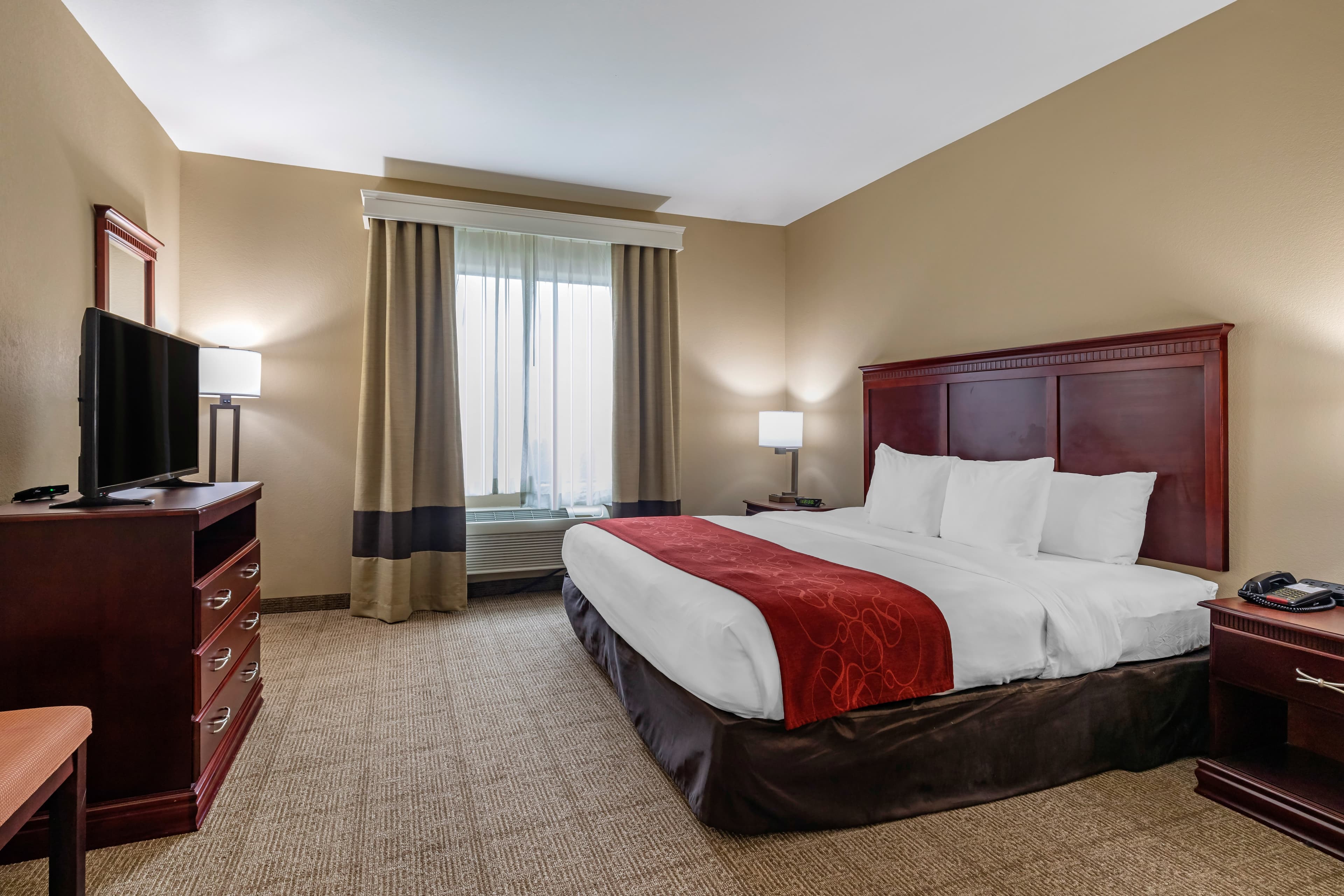 Comfort Suites Ennis — 8