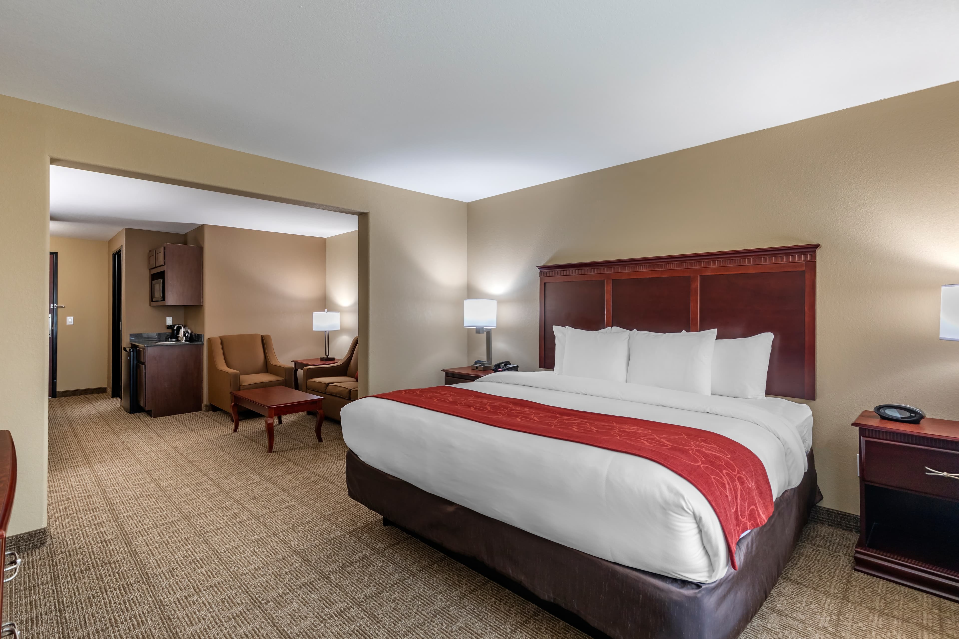 Comfort Suites Ennis — 13