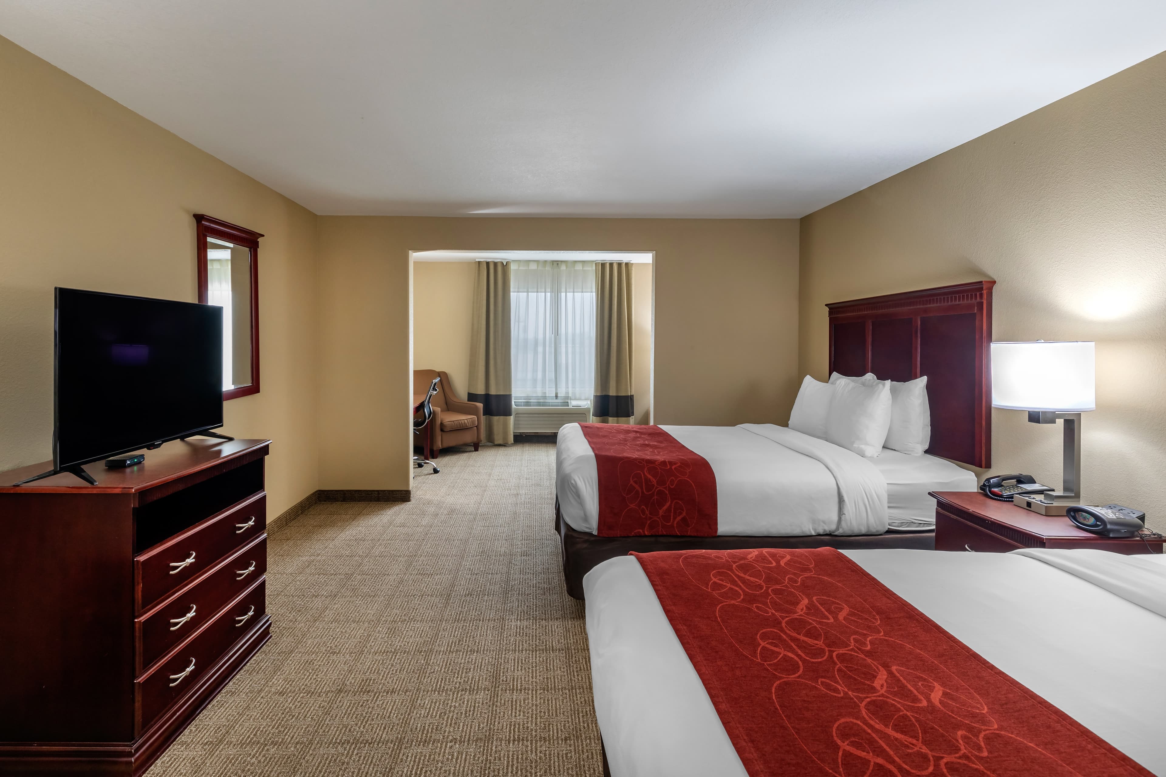 Comfort Suites Ennis — 17