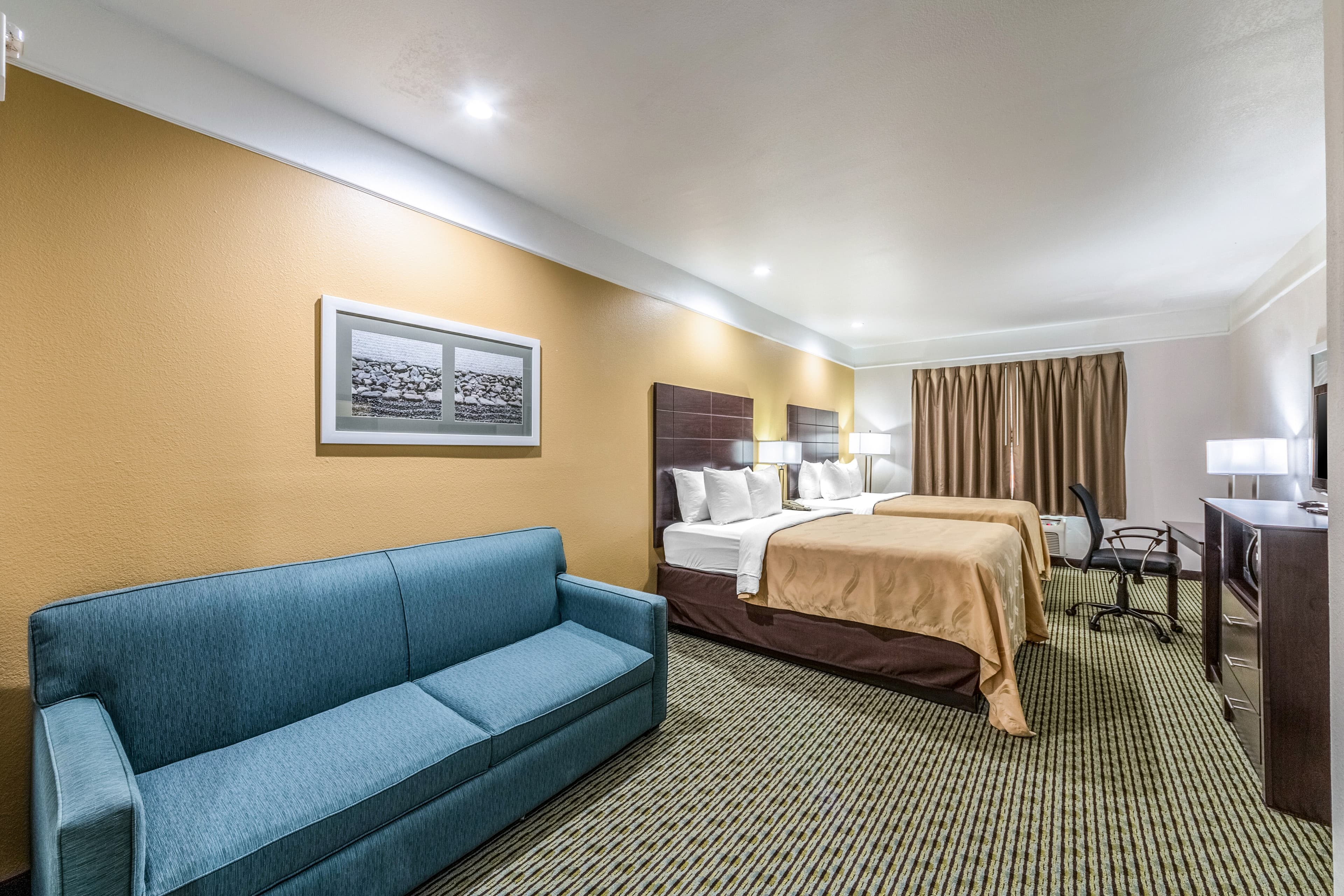 Quality Inn & Suites SeaWorld North — 7
