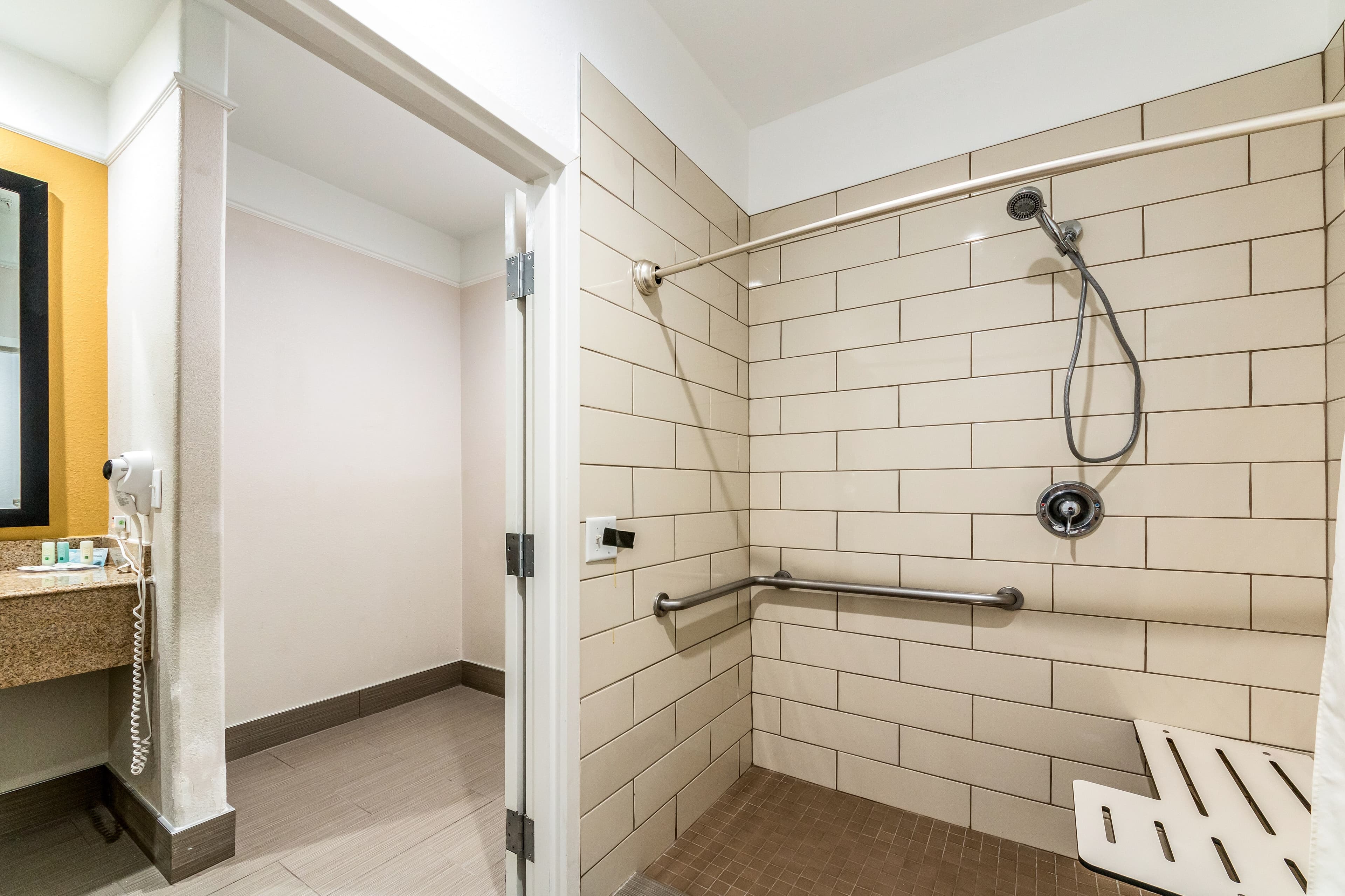 Quality Inn & Suites SeaWorld North — 9