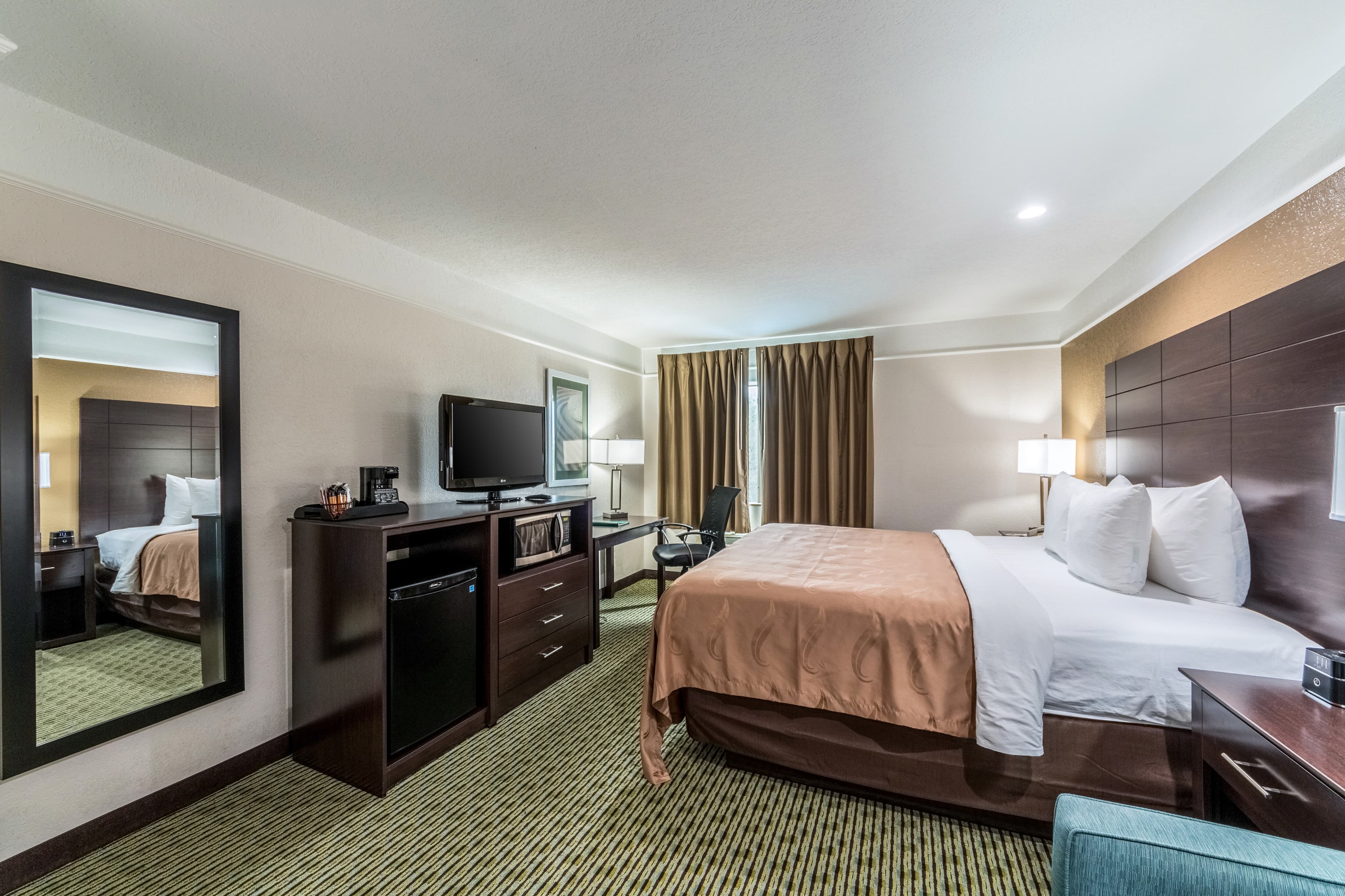 Quality Inn & Suites SeaWorld North — 11