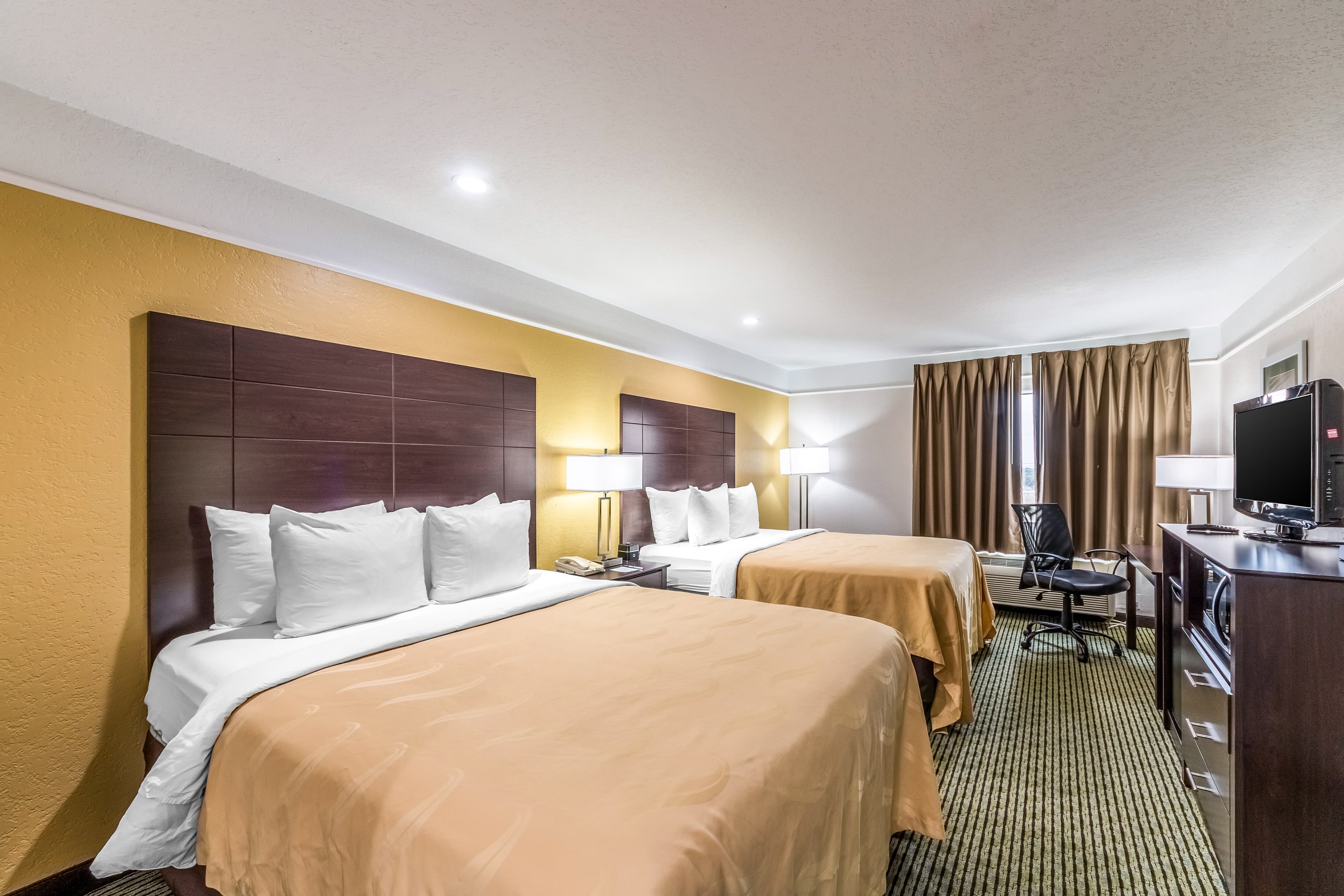 Quality Inn & Suites SeaWorld North — 13