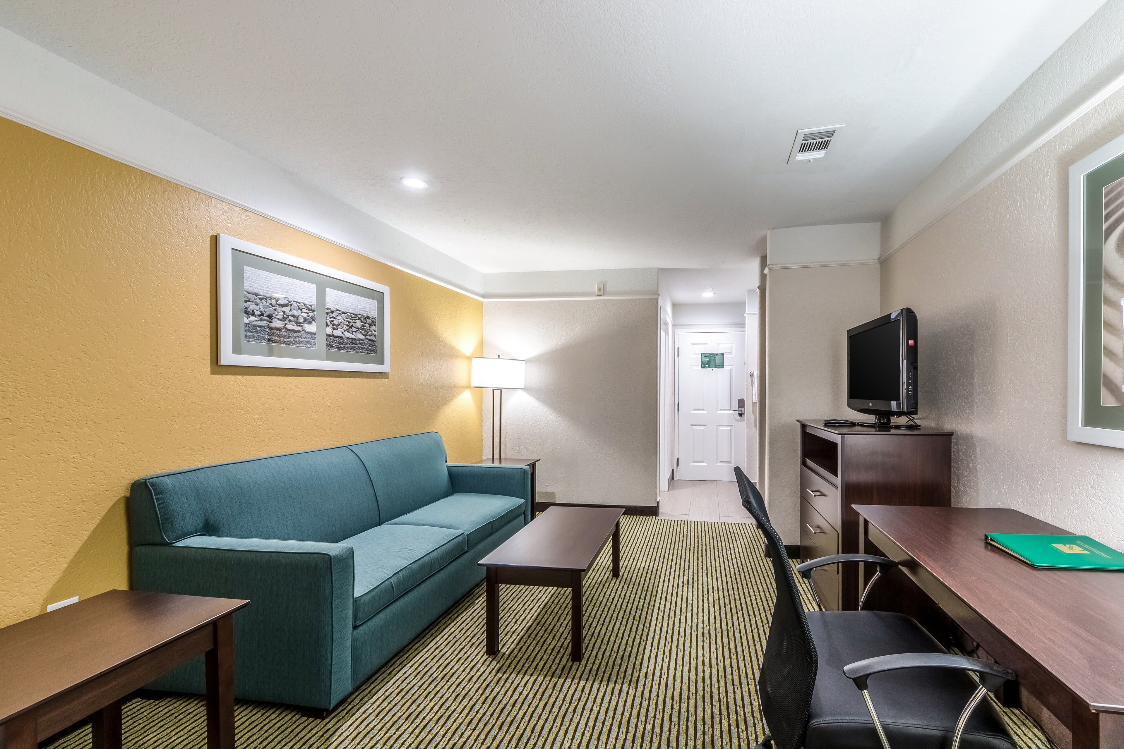 Quality Inn & Suites SeaWorld North — 24