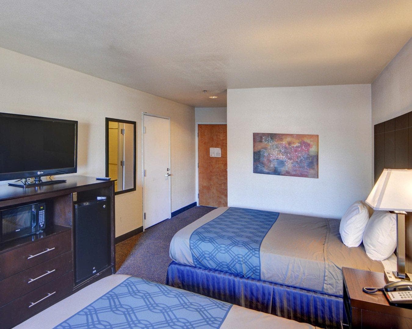 Rodeway Inn & Suites Lewisville I-35 - Image 2
