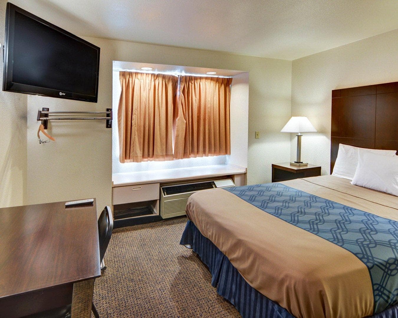 Rodeway Inn & Suites Lewisville I-35 - Image 5