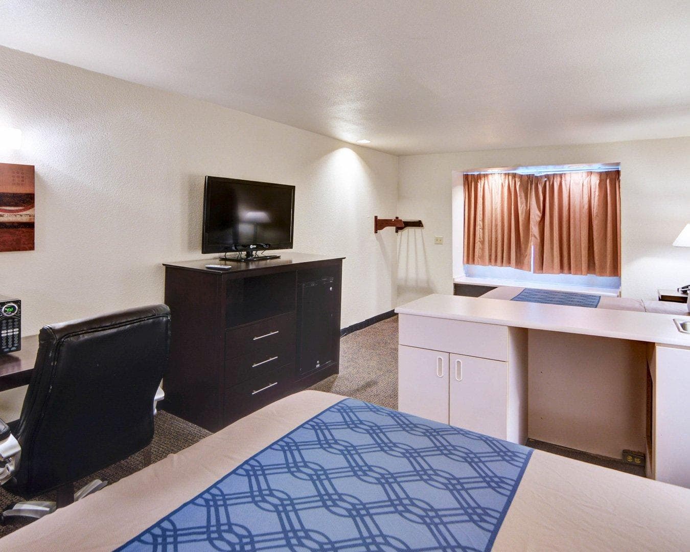 Rodeway Inn & Suites Lewisville I-35 — 15