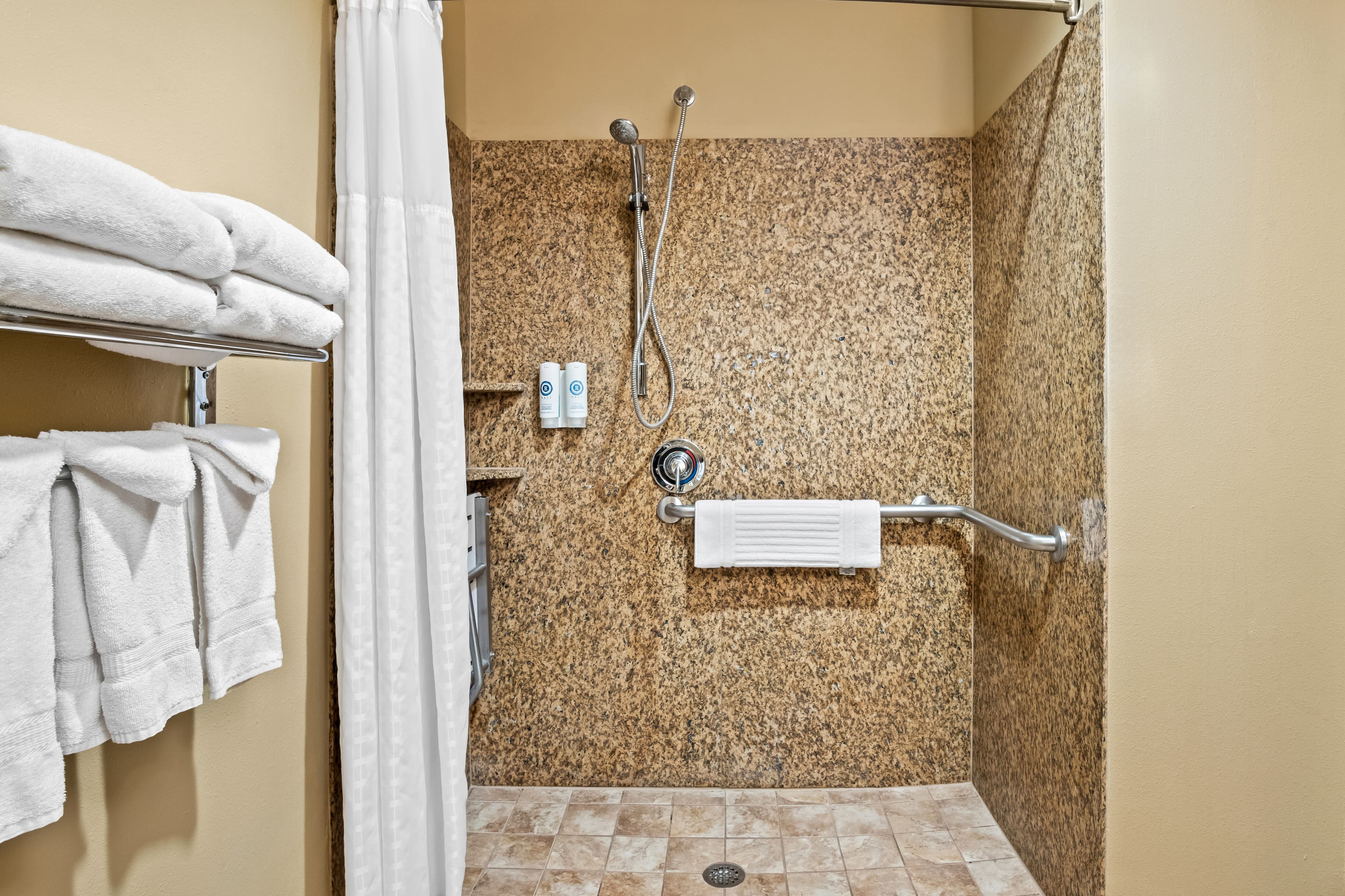 Comfort Suites Frisco - Image 5