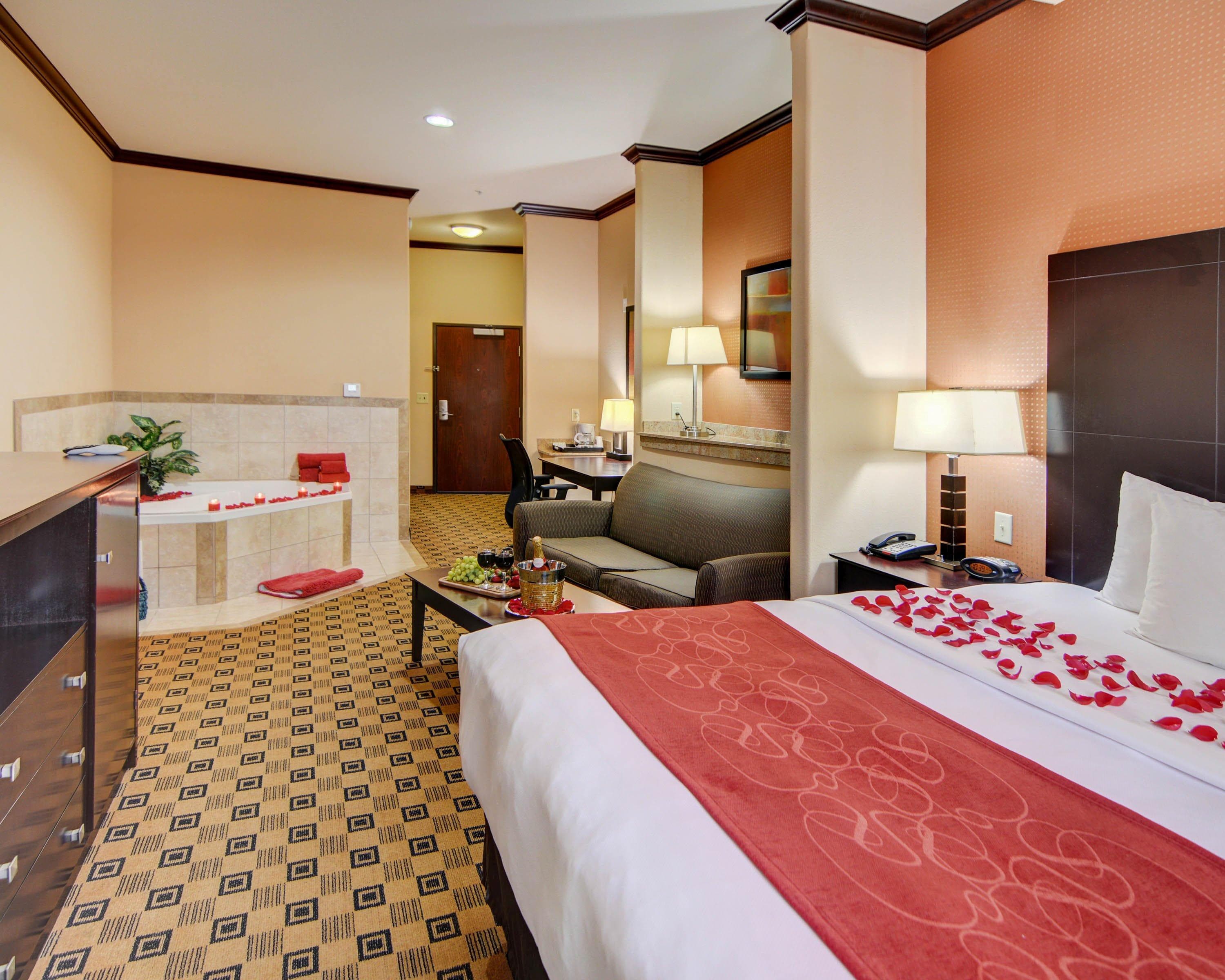Comfort Suites Kilgore — 7