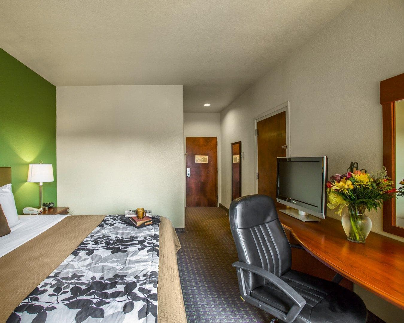 Sleep Inn & Suites Gonzales near Palmetto State Park — 7