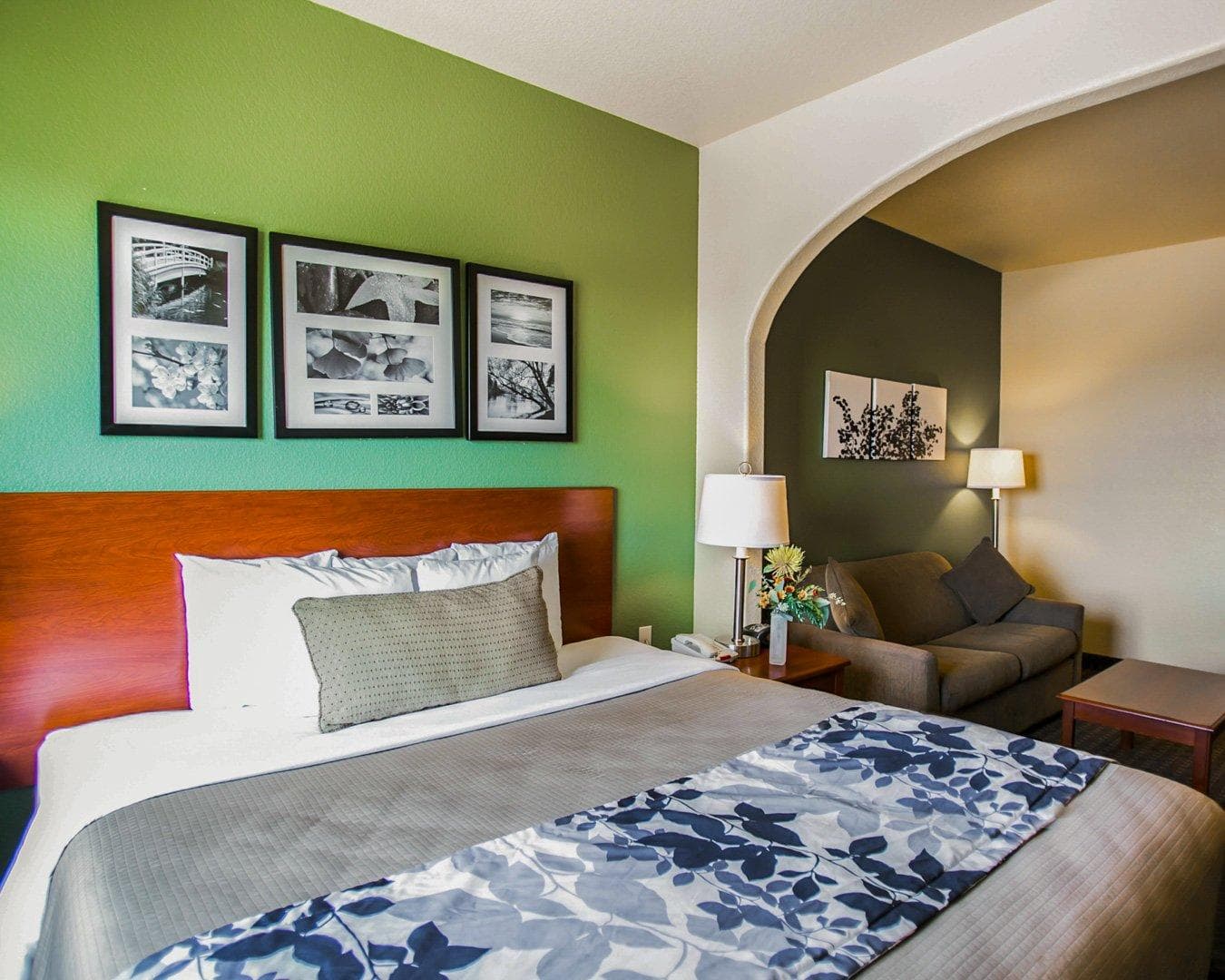 Sleep Inn & Suites Gonzales near Palmetto State Park — 20
